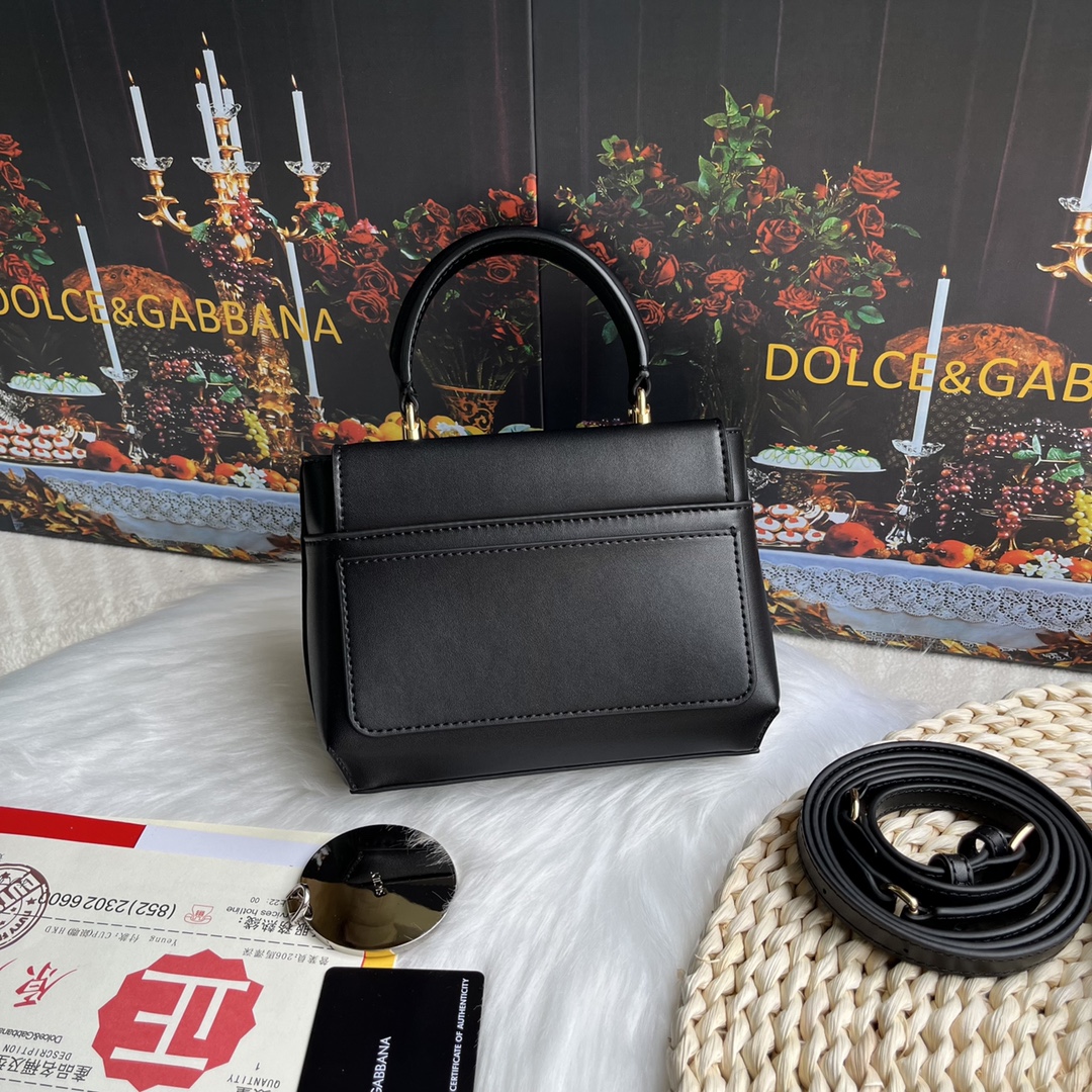 Dolce & Gabbana Black Small DG Logo Crossbody Bag Dolce