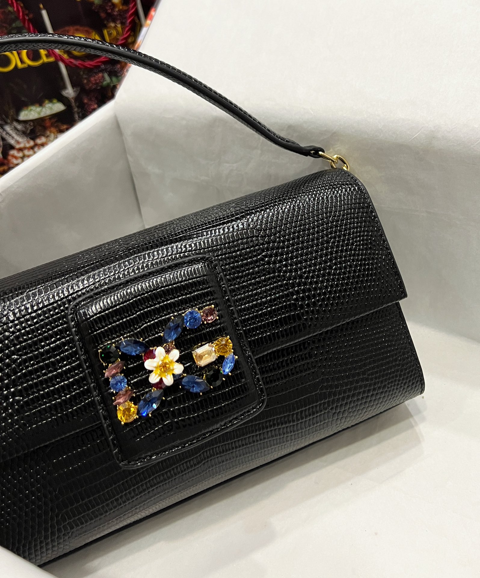 Dolce & Gabbana - Bringing everything to you at the best