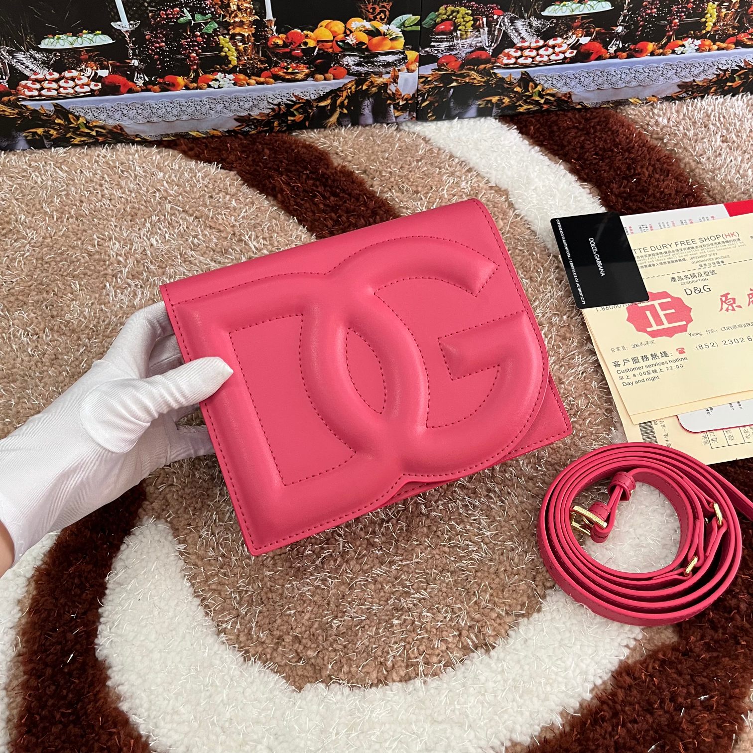 Dolce & Gabbana Calfskin DG Logo Bag crossbody bag in Lilac for pink