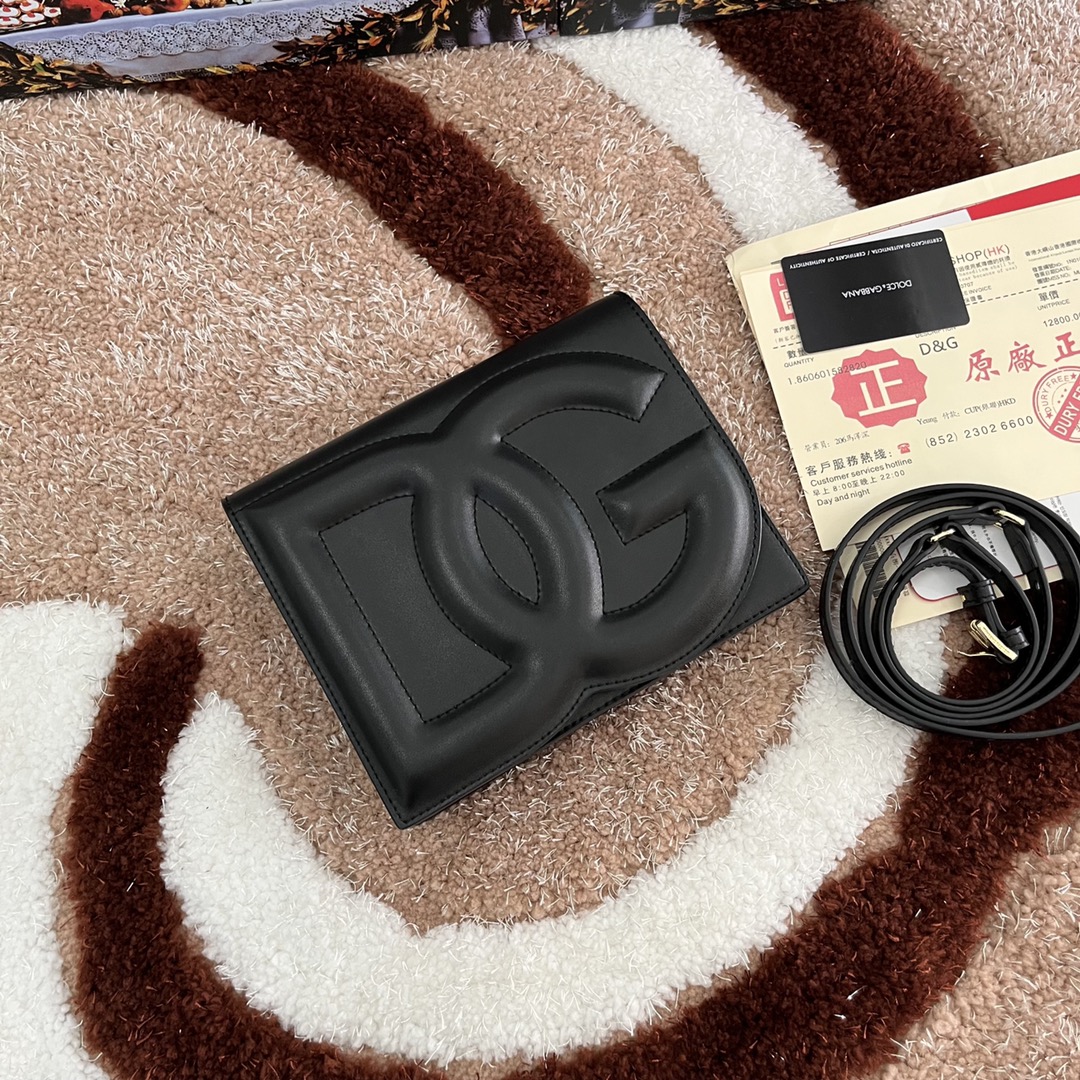 Dolce & Gabbana Calfskin DG logo crossbody bag inblack for Women |