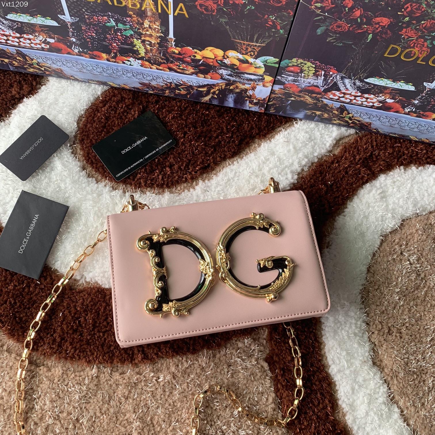 Dolce & Gabbana DG Girls Leather Phone Bag | Pink