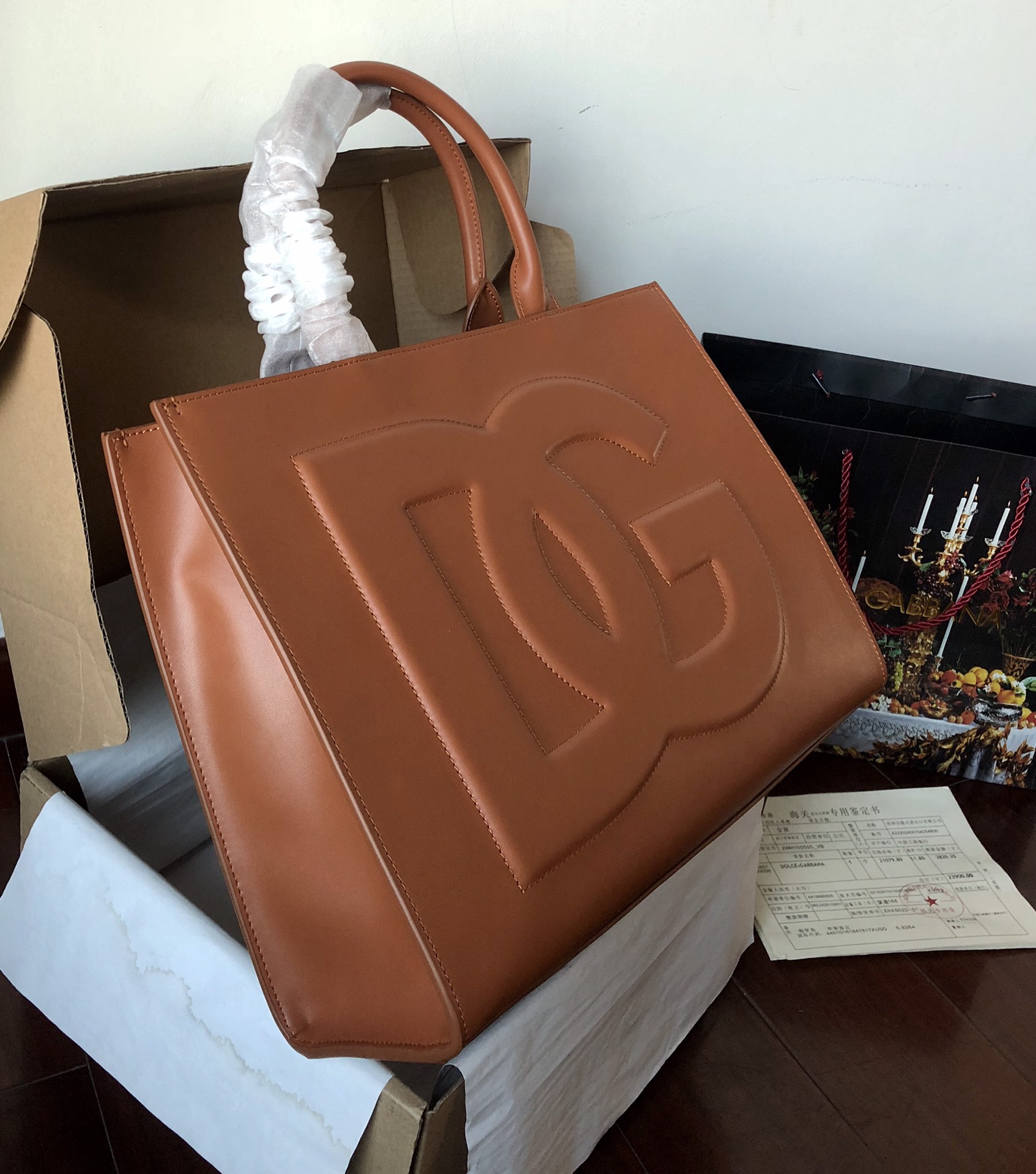 Dolce & Gabbana Embossed-Logo Leather Tote Bag - Neutrals brown