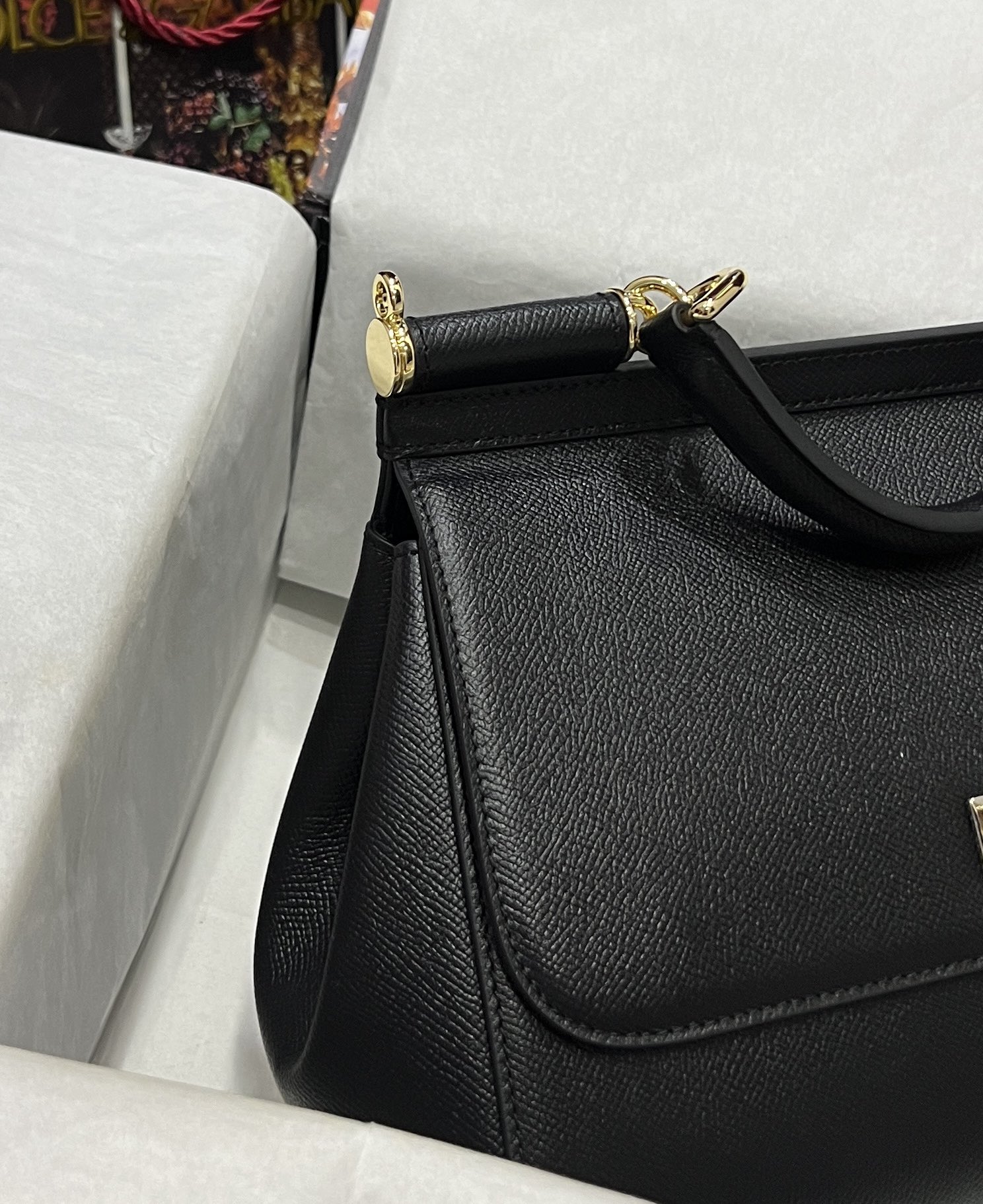 Dolce & Gabbana Medium Sicily handbag in Black for Women | Dolce&Gabbana