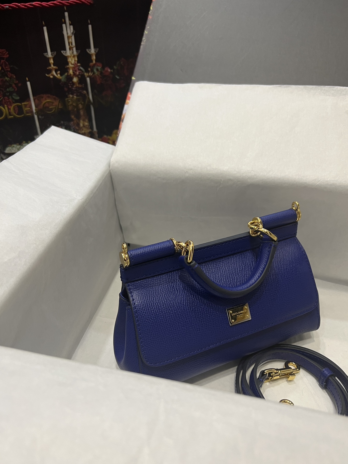 Dolce & Gabbana Medium Sicily Tote Bag | Blue |