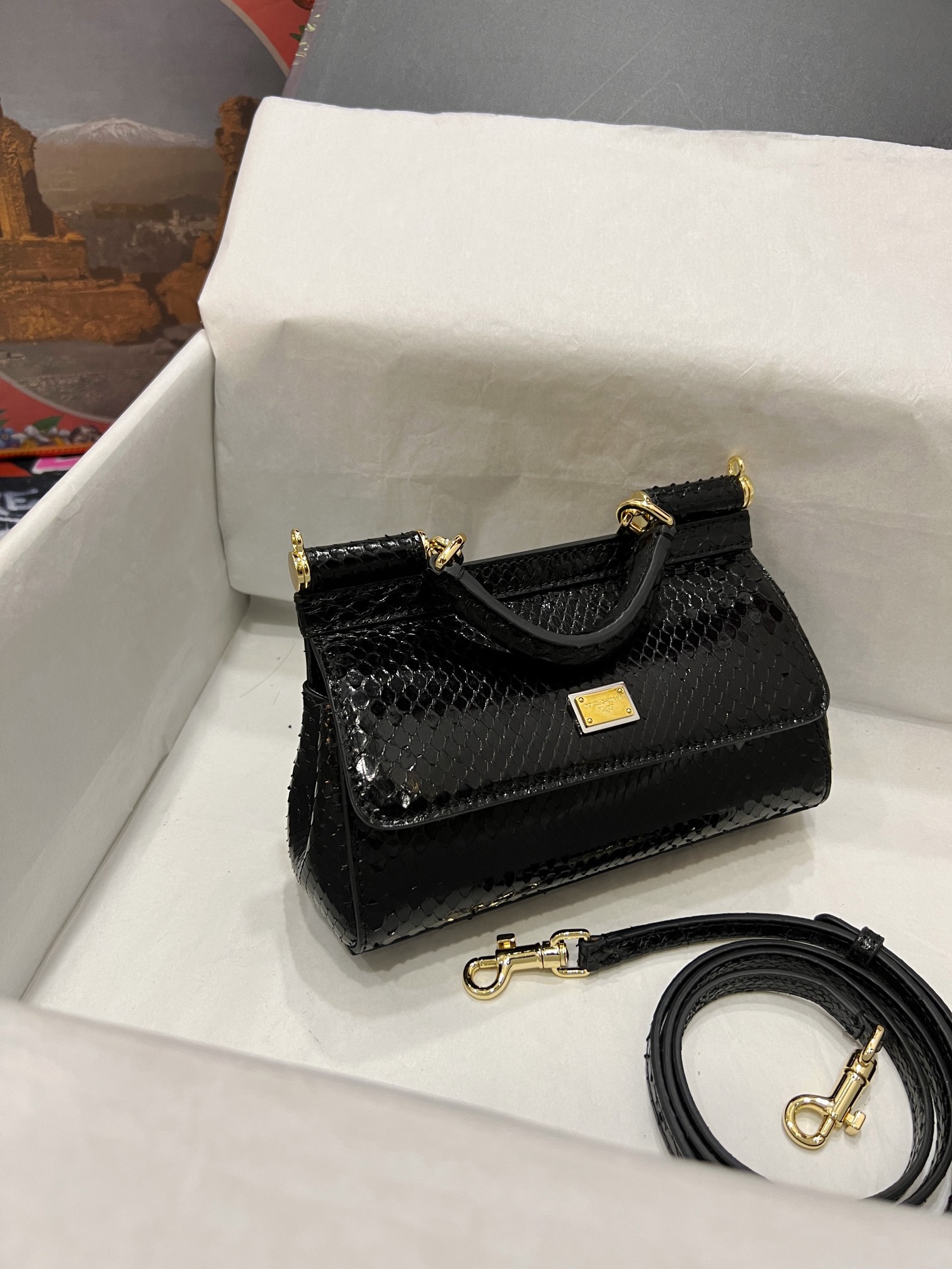 Dolce & Gabbana Small Sicily handbag in Black for Women | Dolce&Gabbana