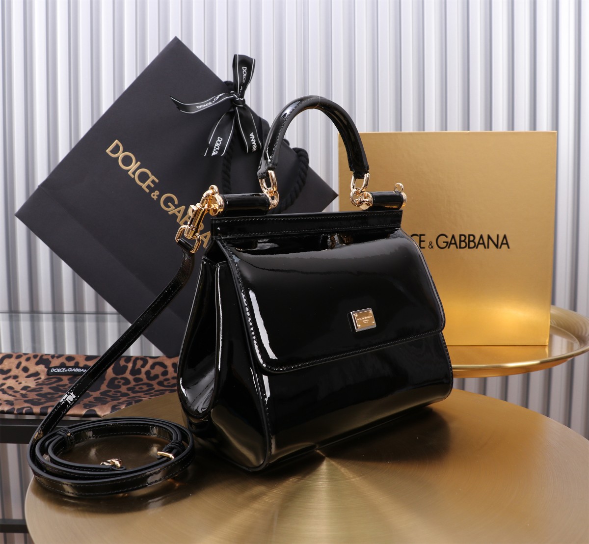 Dolce & Gabbana Small Sicily handbag in Black for Women | Dolce&Gabbana