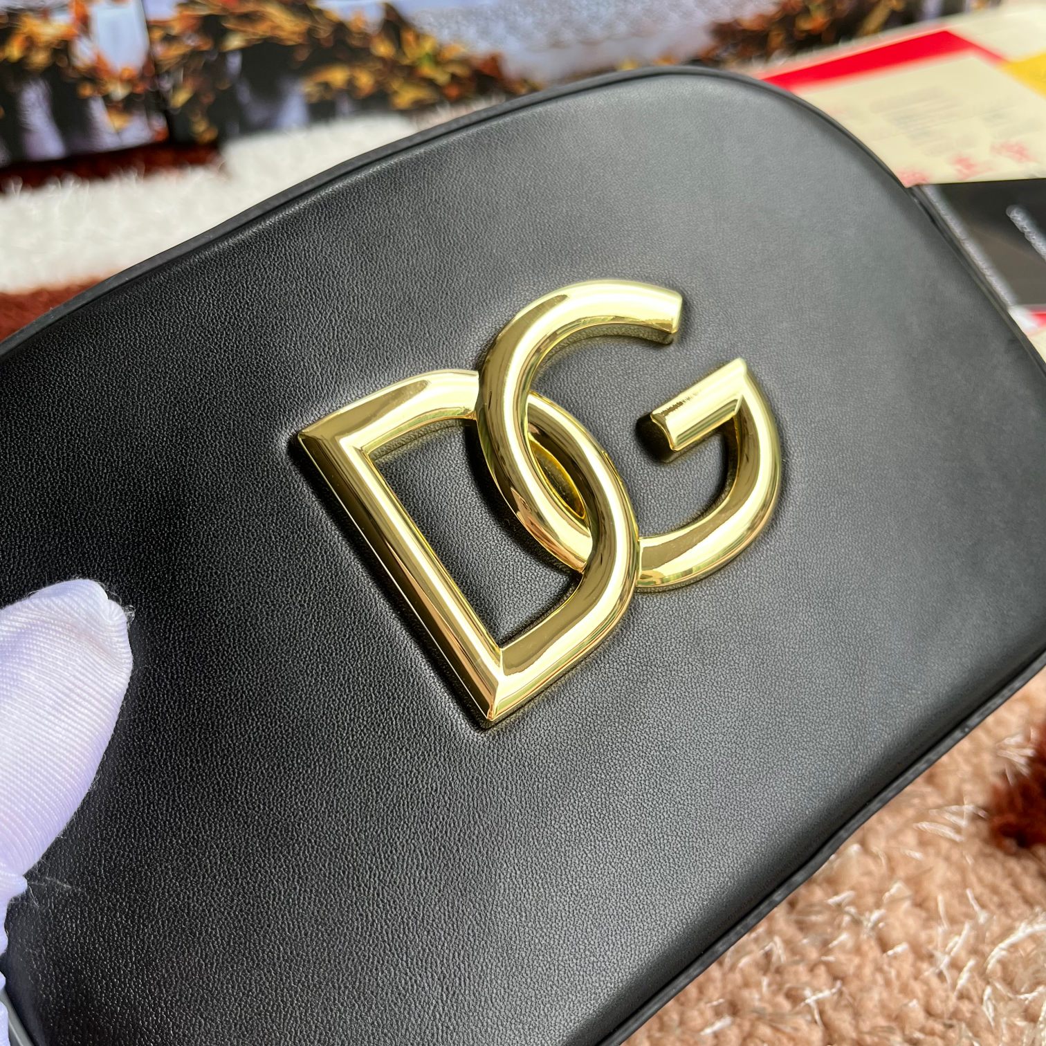 Dolce & Gabbana Women's Black Leather Gold Metallic Logo Crossbody Bag