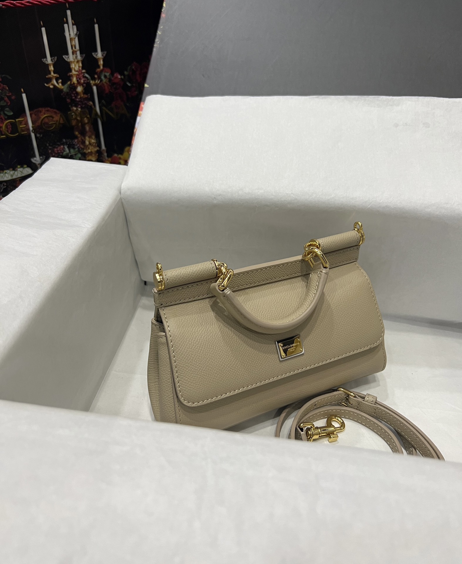 Dolce and Gabbana Beige Leather Small Miss Sicily Tote Bag Dolce & Gabbana |