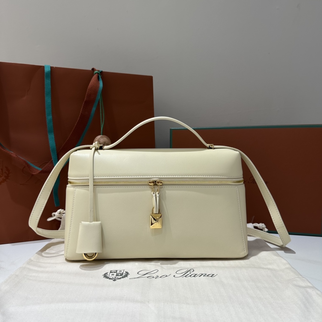 Extra bag L27 leather shoulder bag in beige