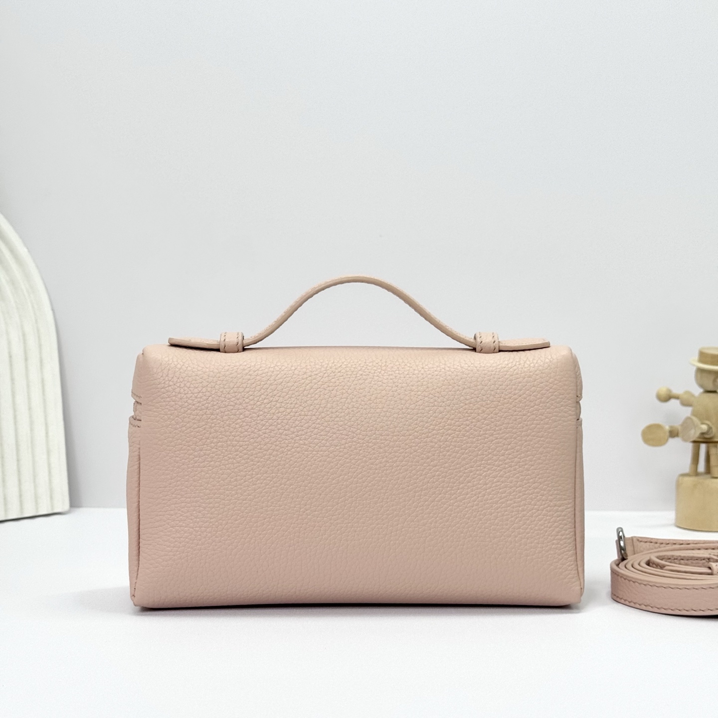 Extra pocket leather handbag Loro Piana Pink in Leather - 50000232