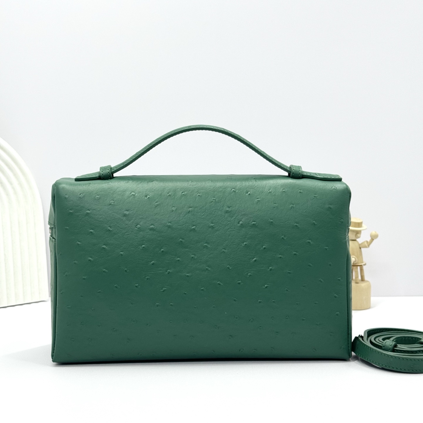 Extra pocket ostrich handbag Loro Piana Green in Ostrich -