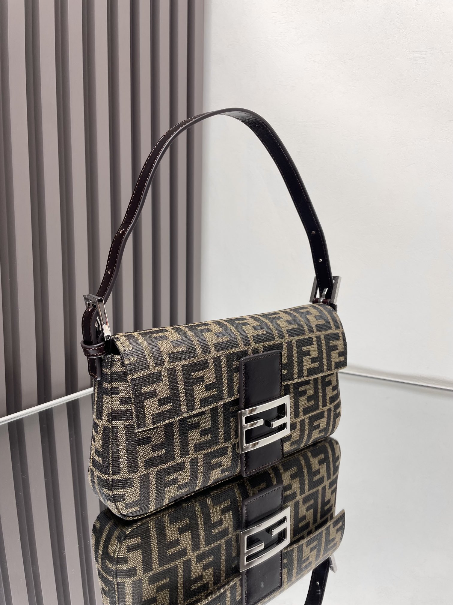 FENDI - Baguette Bag Zucca Canvas