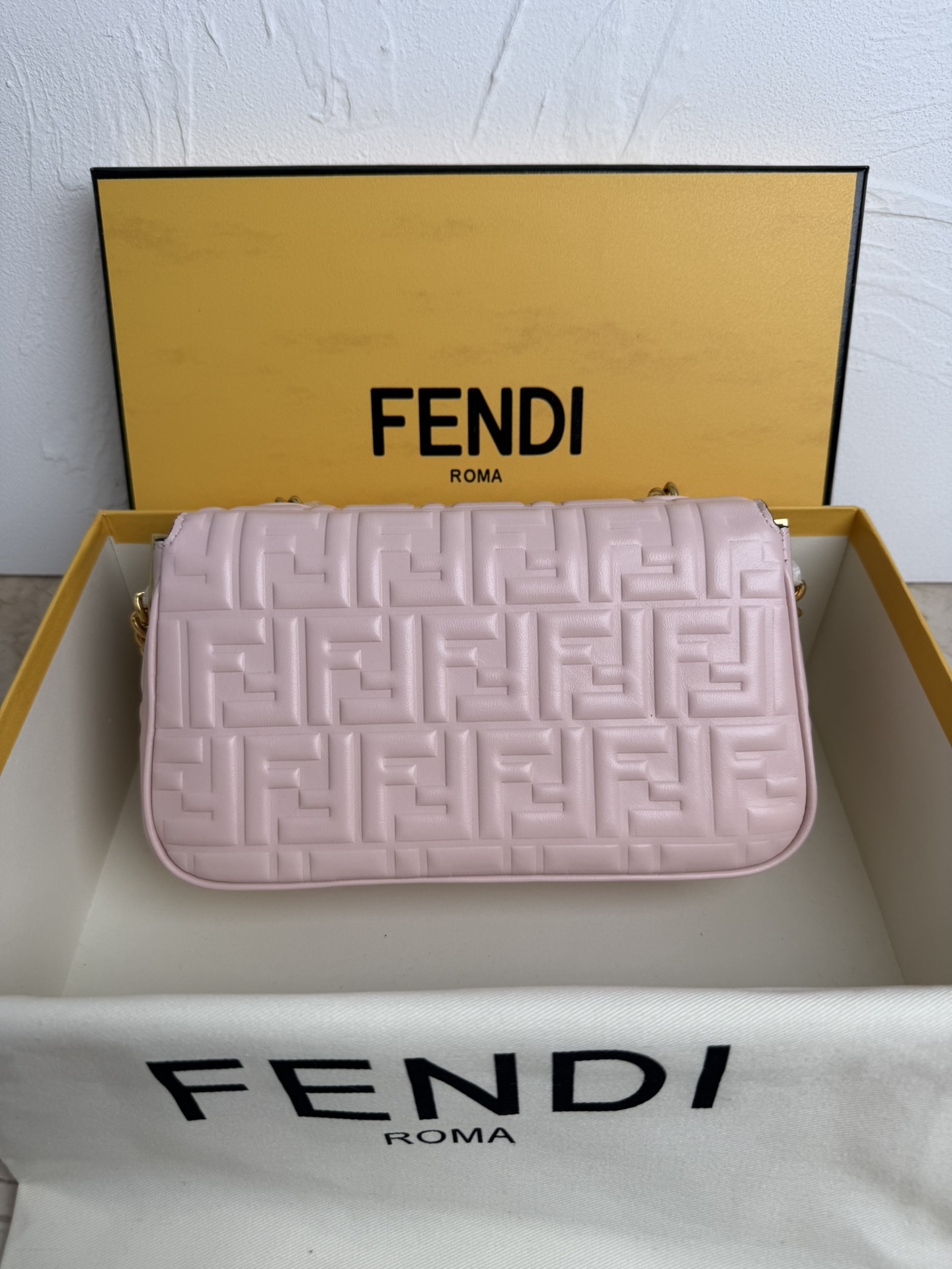 Fendi Baguette Chain Shoulder Bag Purple Leather