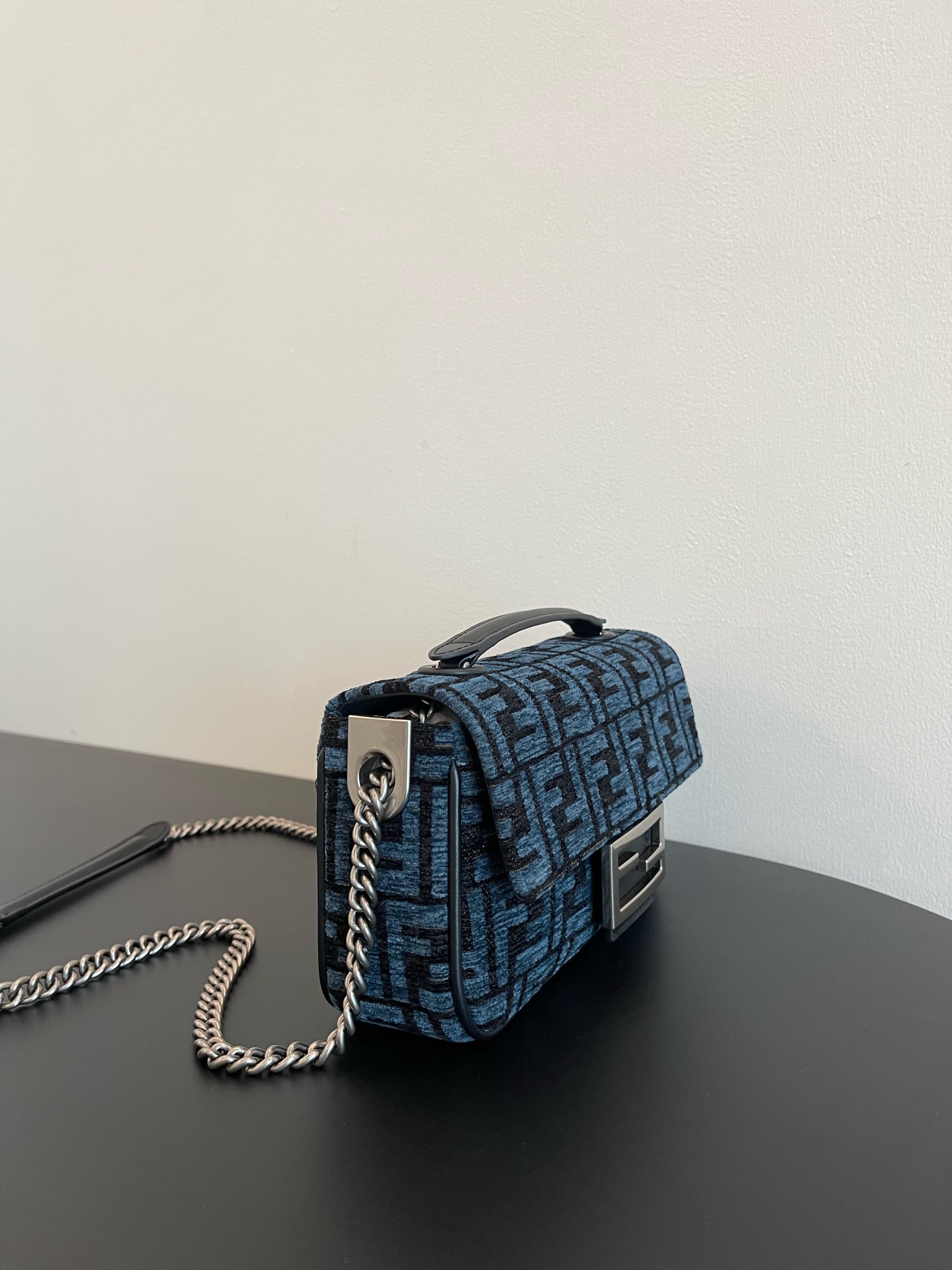 Fendi Baguette continental Medium Fabric Bag