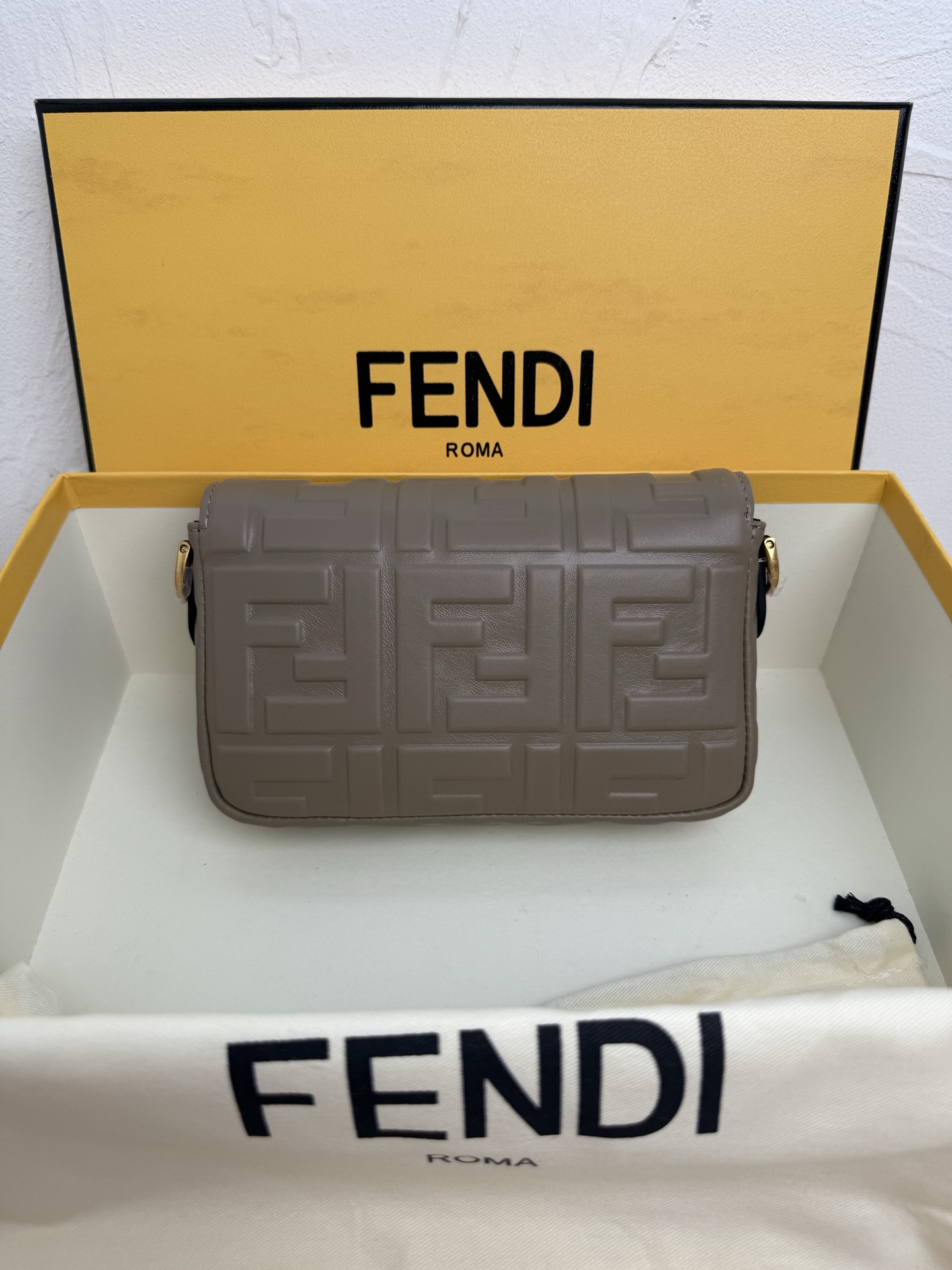 Fendi Baguette Flap Bag BG0525189