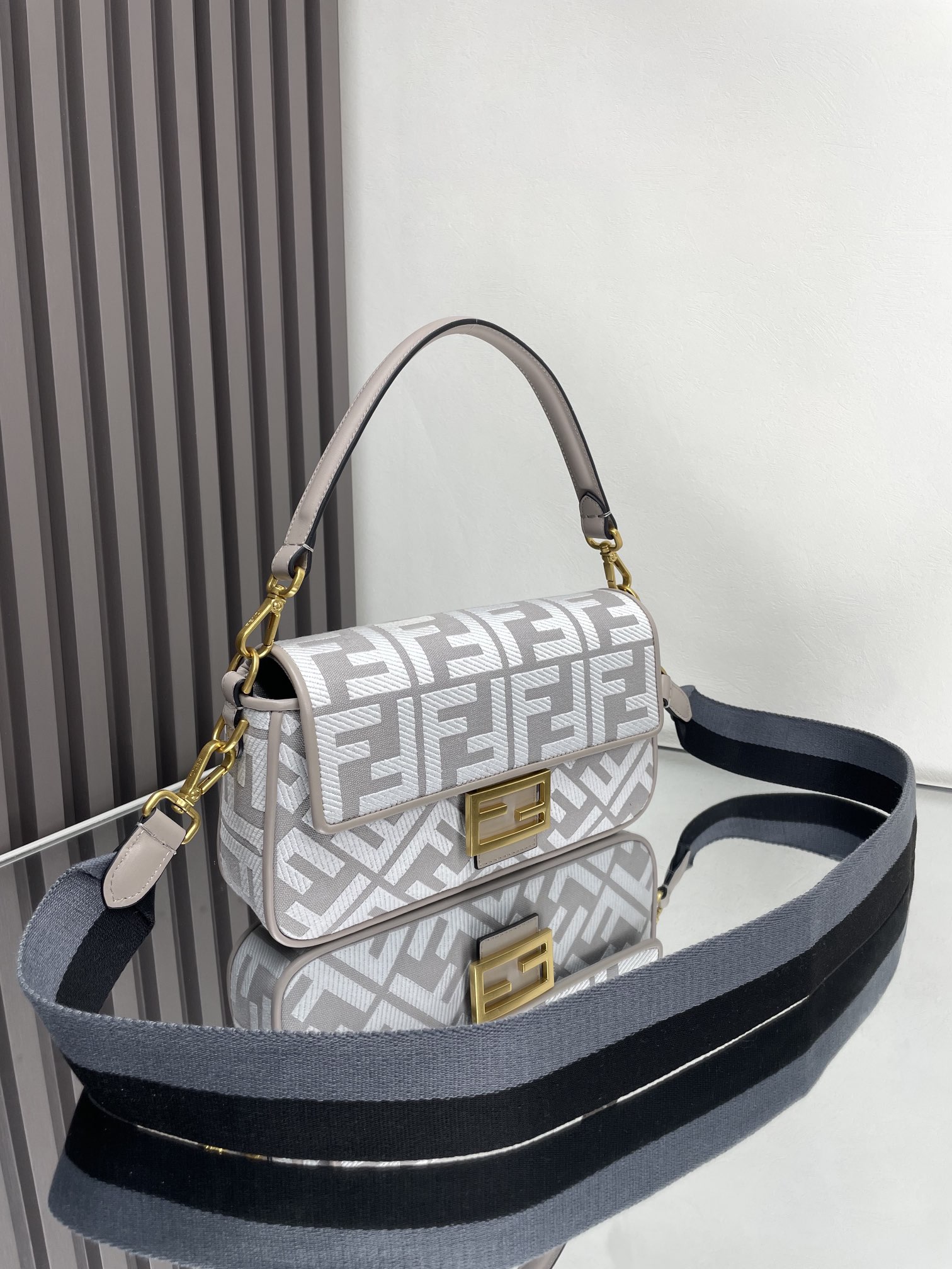 Fendi Baguette Sequins or crystals White | Fendi