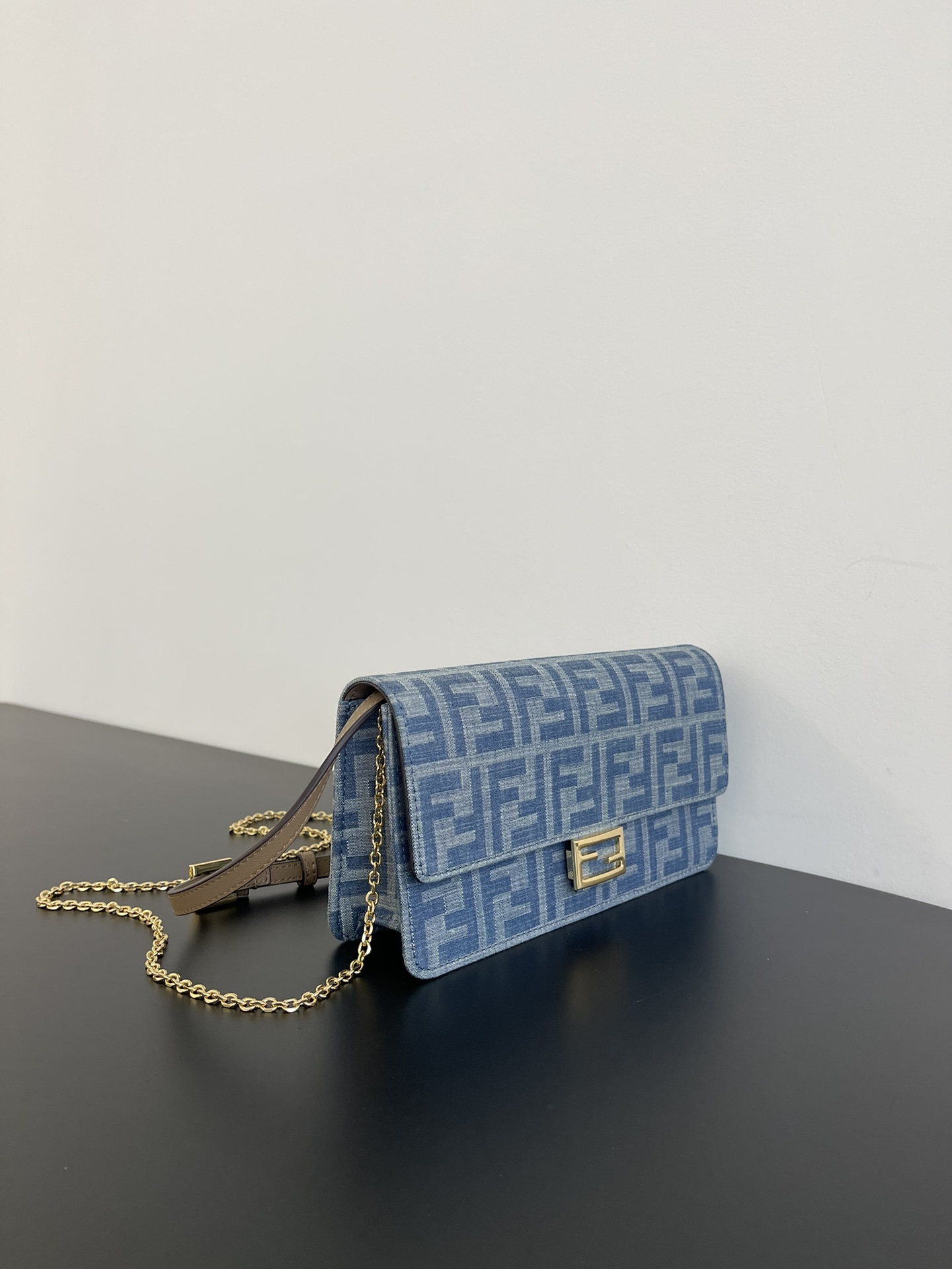 FENDI Blue Wallet On Chain Baguette minibag |