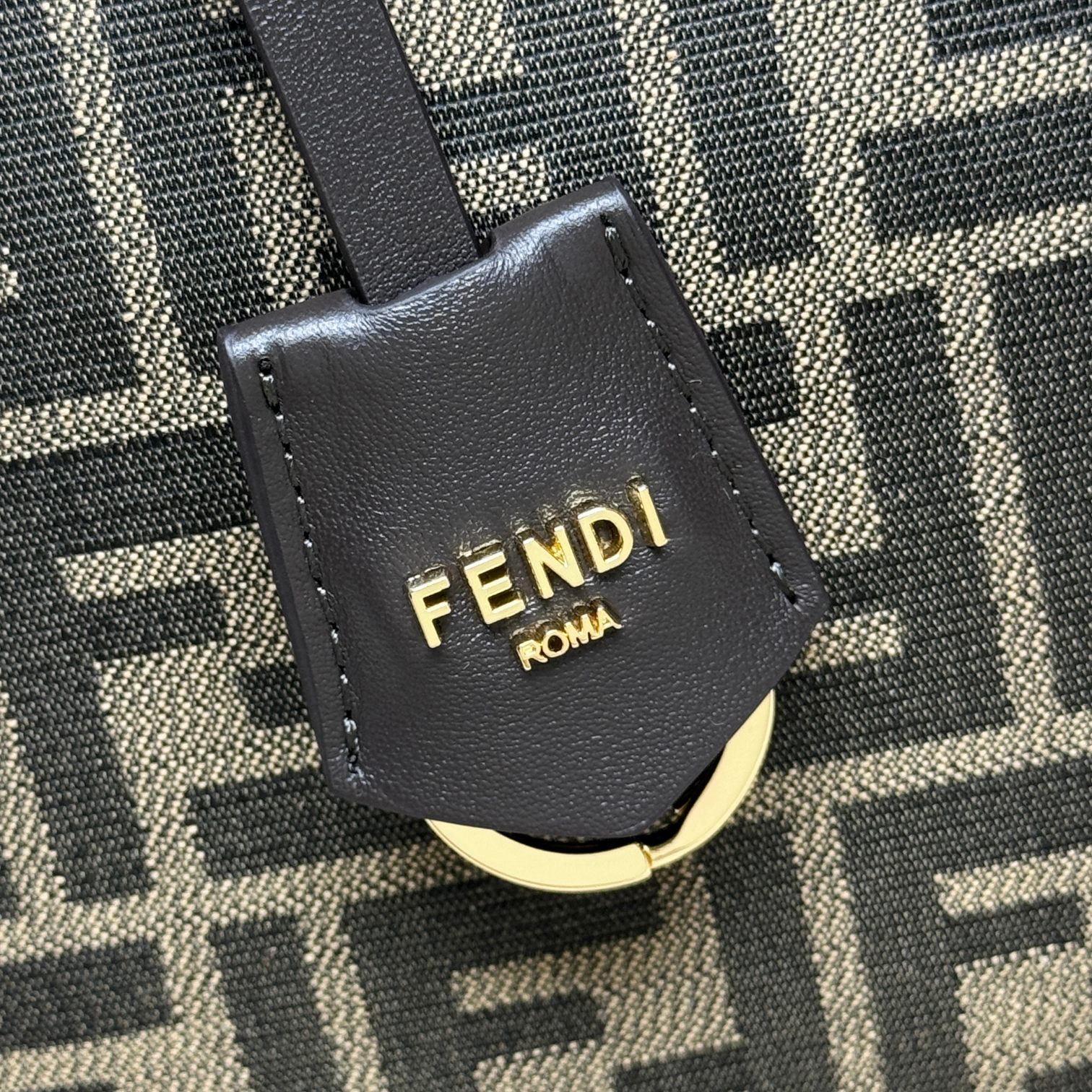 Fendi By The Way Soft Medium Fabric Brown | Fendi