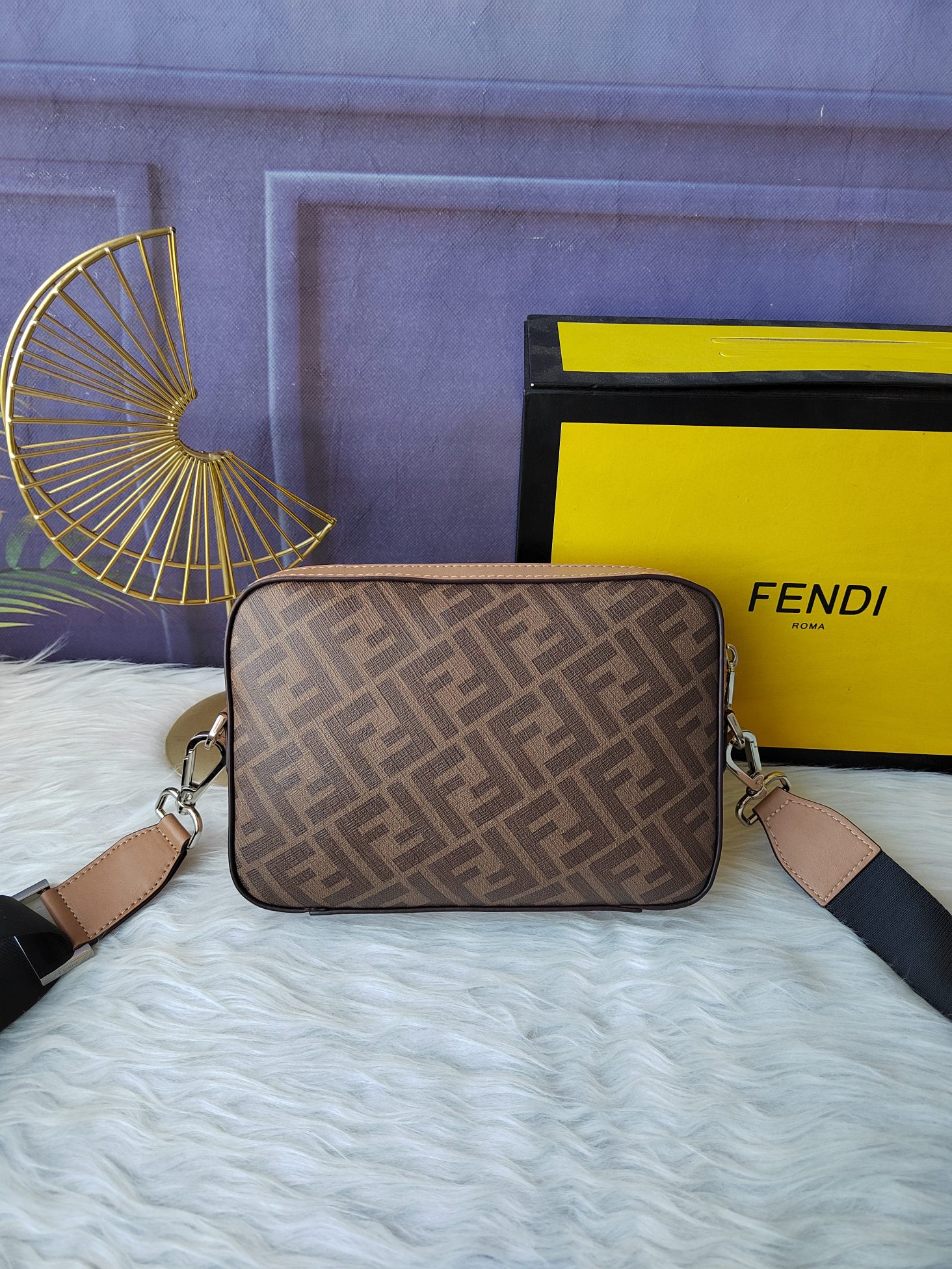 Fendi Fendi Diagonal Camera Case Leather Multicolor | Fendi
