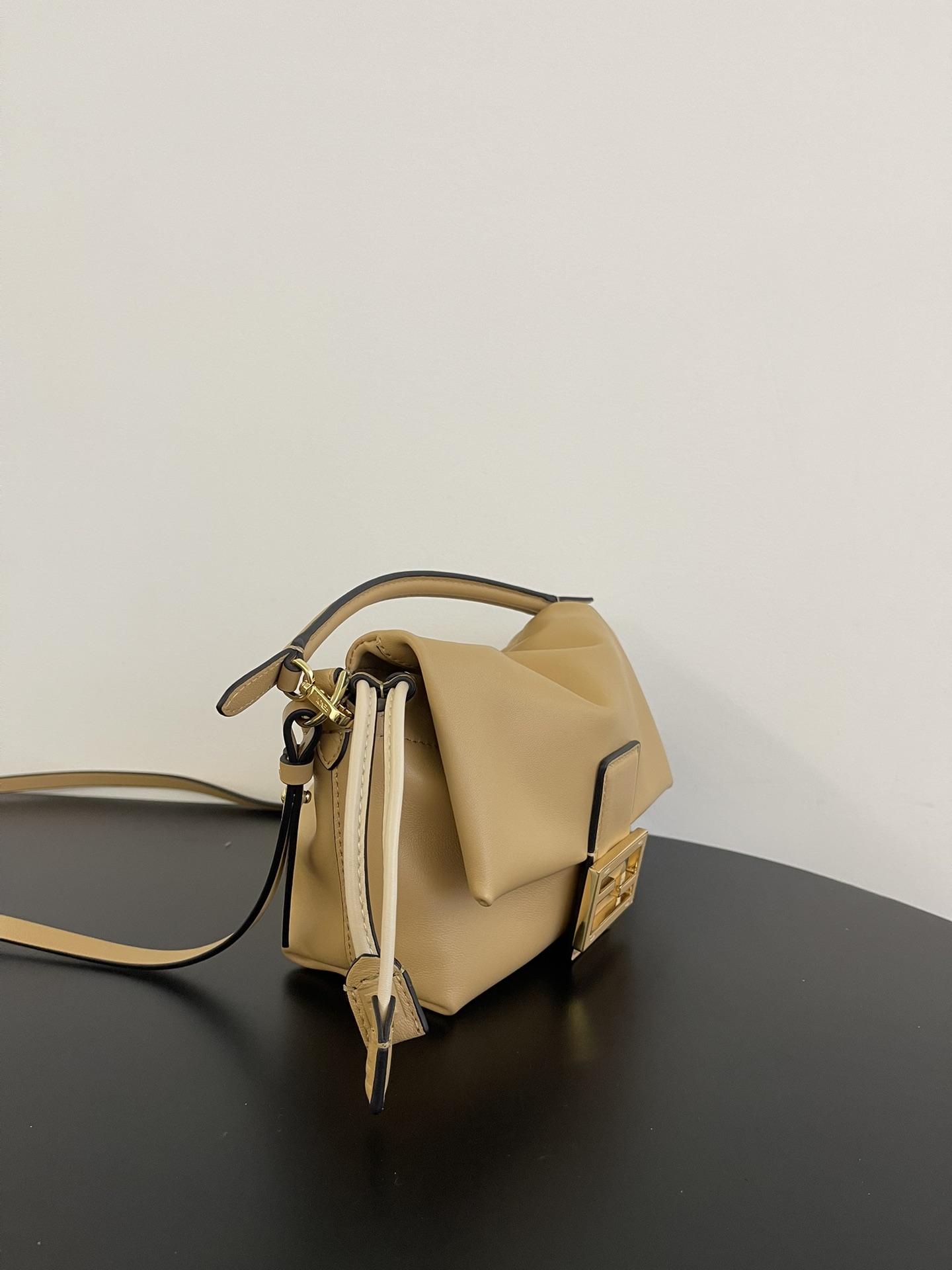 FENDI FENDI Mamma Baguette Bags Collection for Women | FENDI