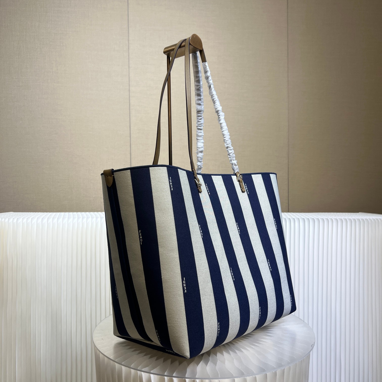 Fendi Medium Roll Striped Blue Tote bag