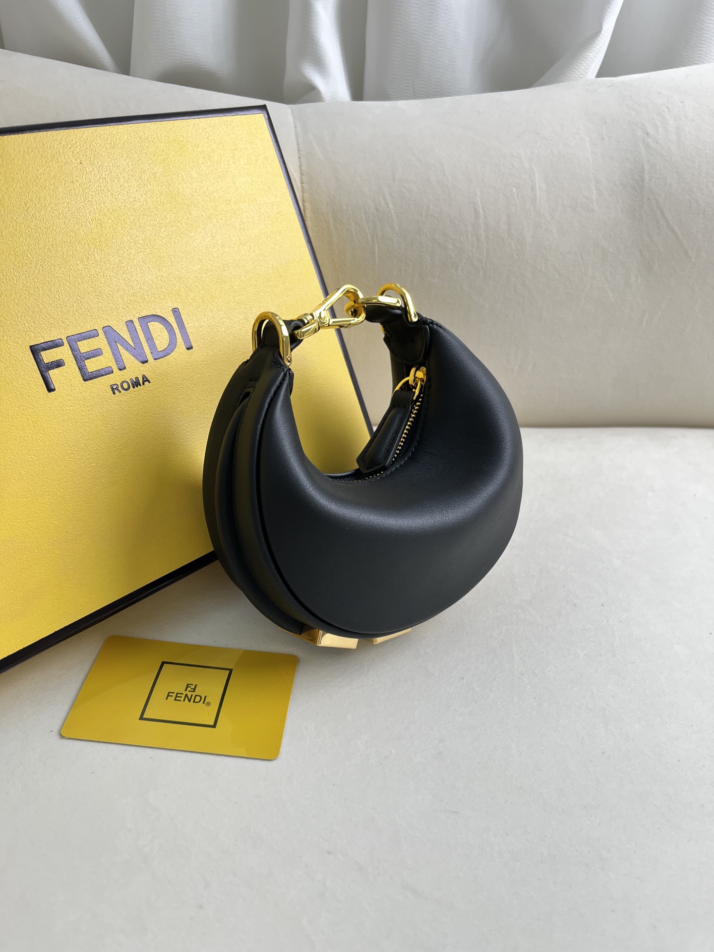 Fendi Nano Fendigraphy Leather Black | Fendi