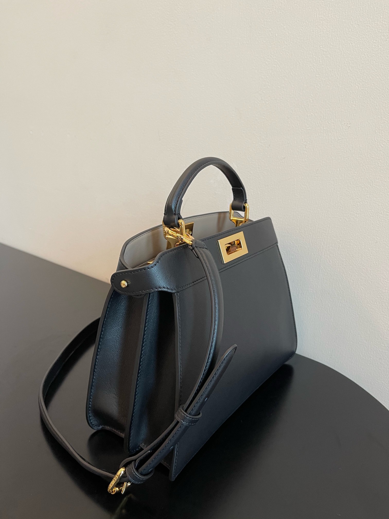 Fendi Peekaboo ISeeU Medium Black leather bag