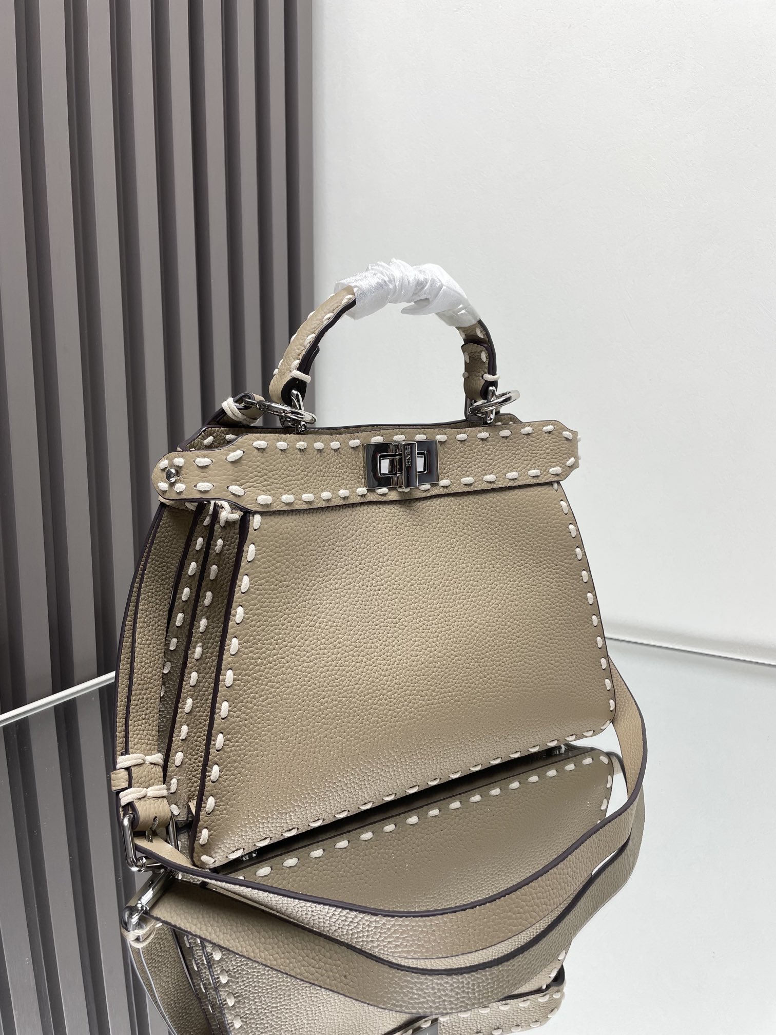 FENDI Peekaboo ISeeU Petite Cuoio Romano leather Grey | Fendi