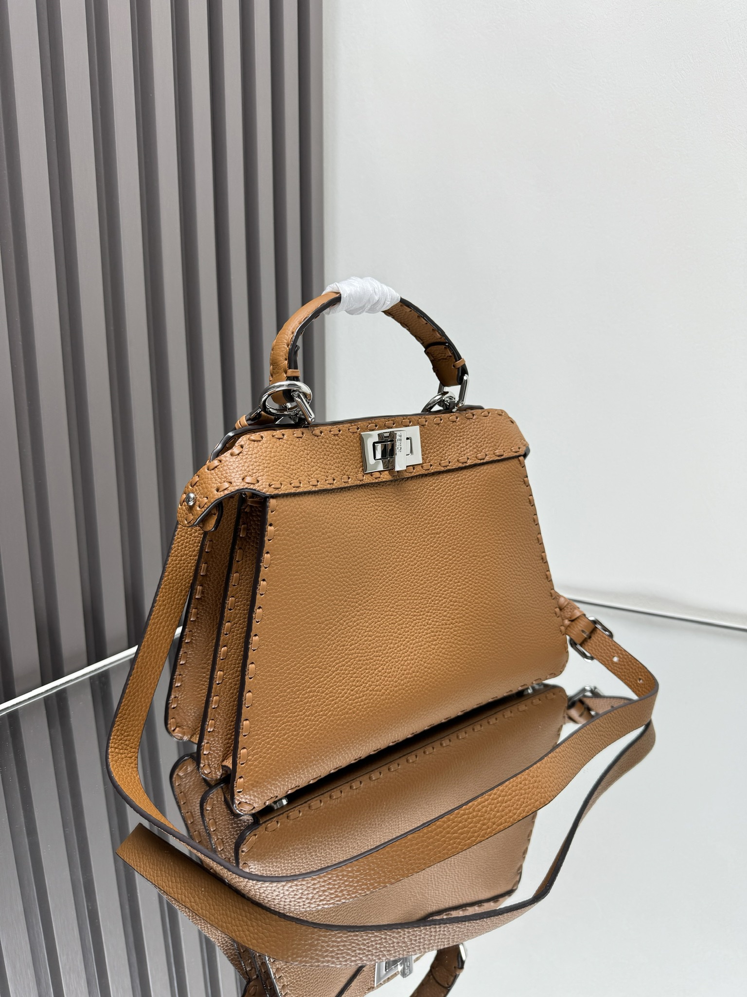 Fendi Peekaboo ISeeU Small Cuoio Romano leather Brown | Fendi