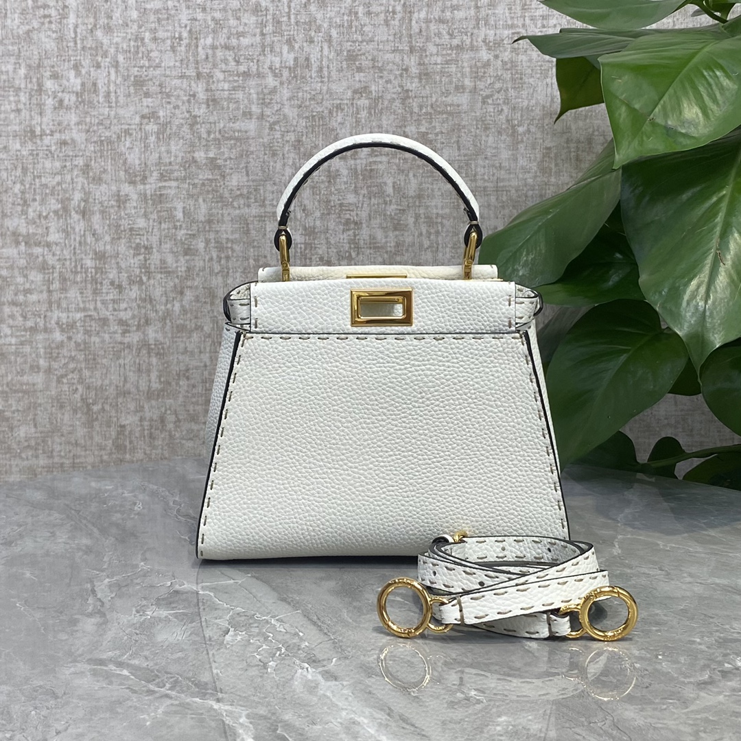 Fendi Peekaboo ISeeU Small Leather Beige | Fendi