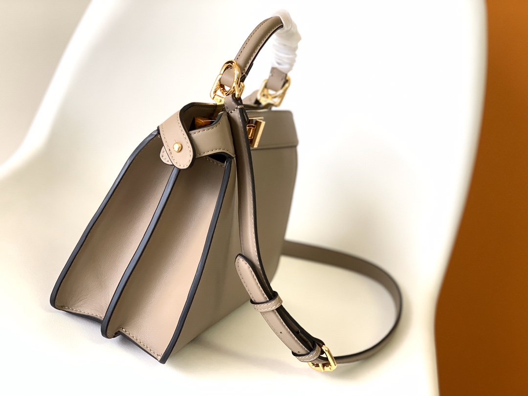Fendi Peekaboo Mini Leather Beige | Fendi