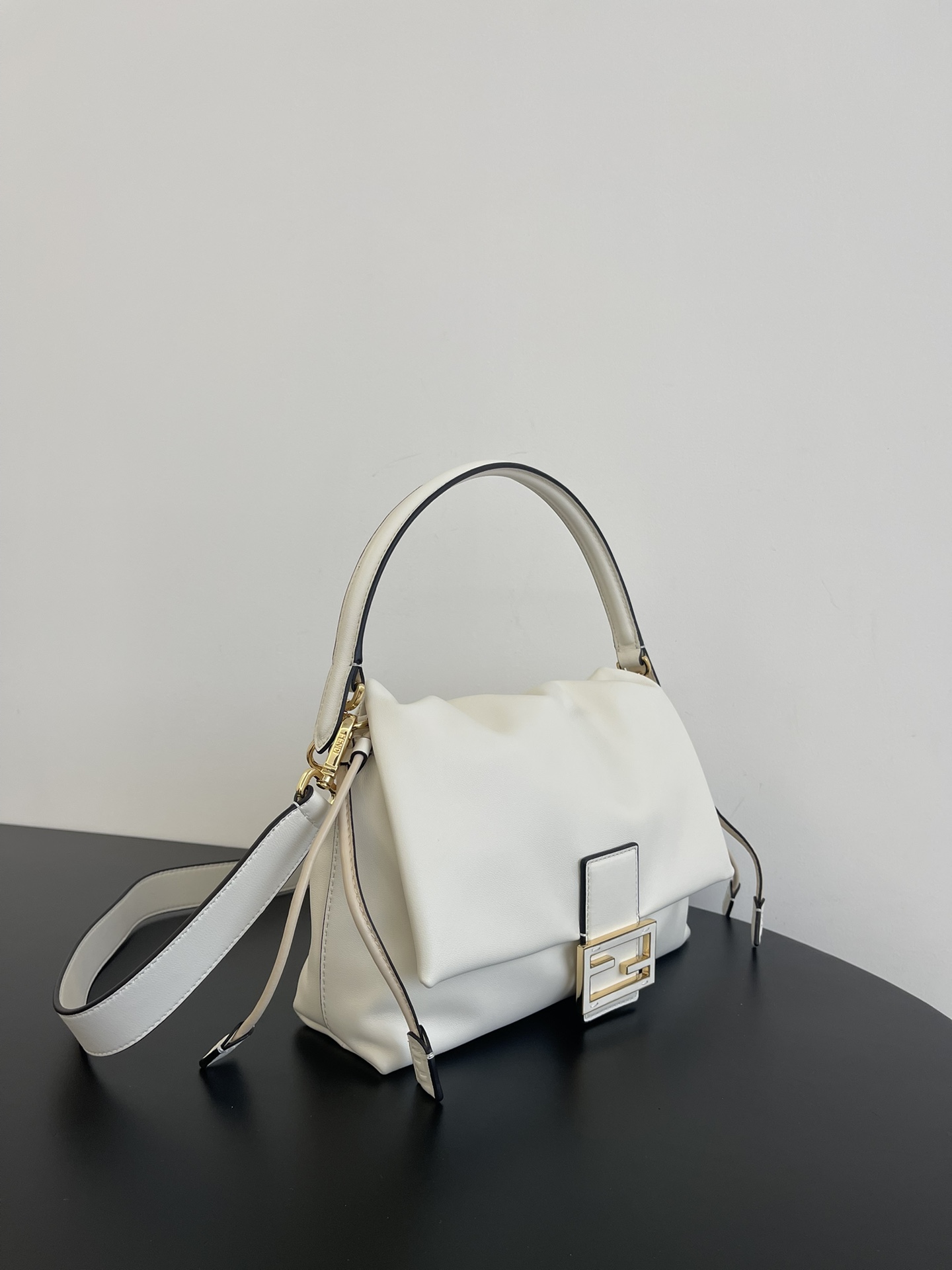 FENDI Shop Women's Designer White Mini Bags | FENDI