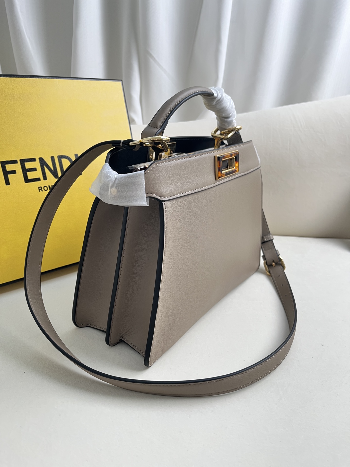 FENDI Women's BAG Peekaboo Iseeu Medium Leather Bag-Brown