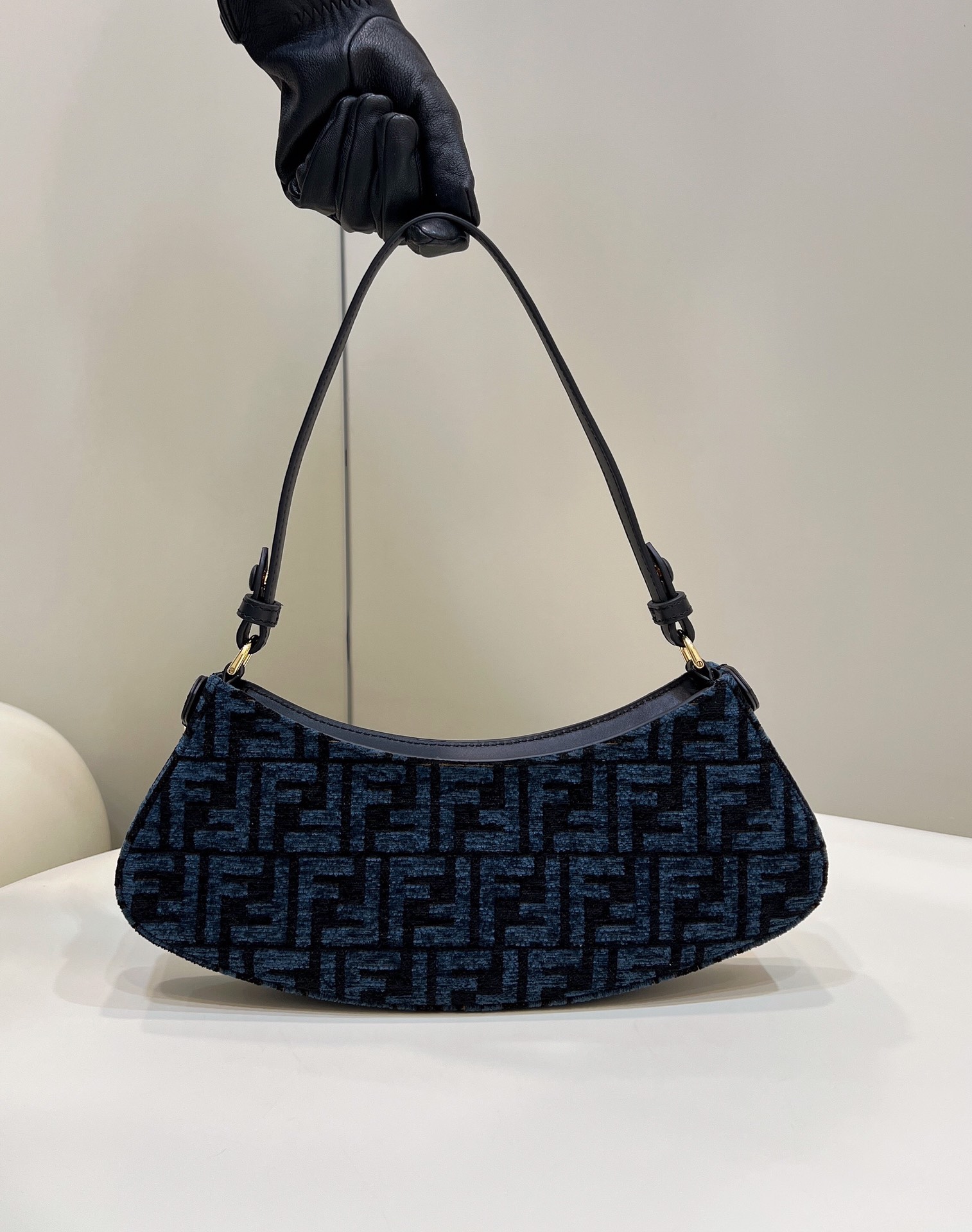 Fendi Women's O'lock Swing Shoulder Bag