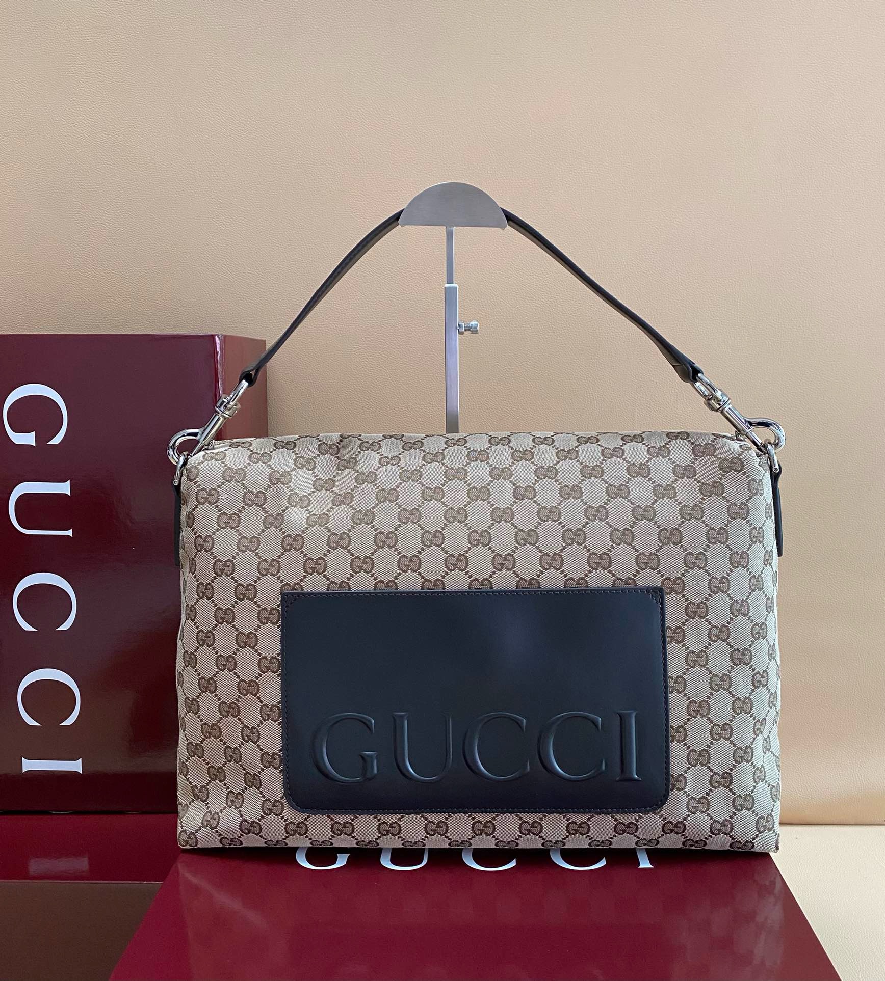 GG canvas large crossbody bag in Beige GG Canvas