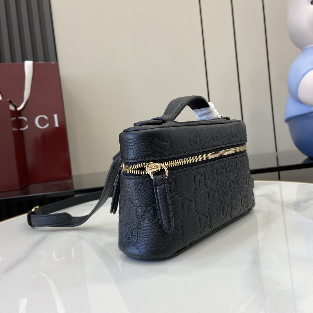 GG Emblem small bag in black leather | GUCCI US