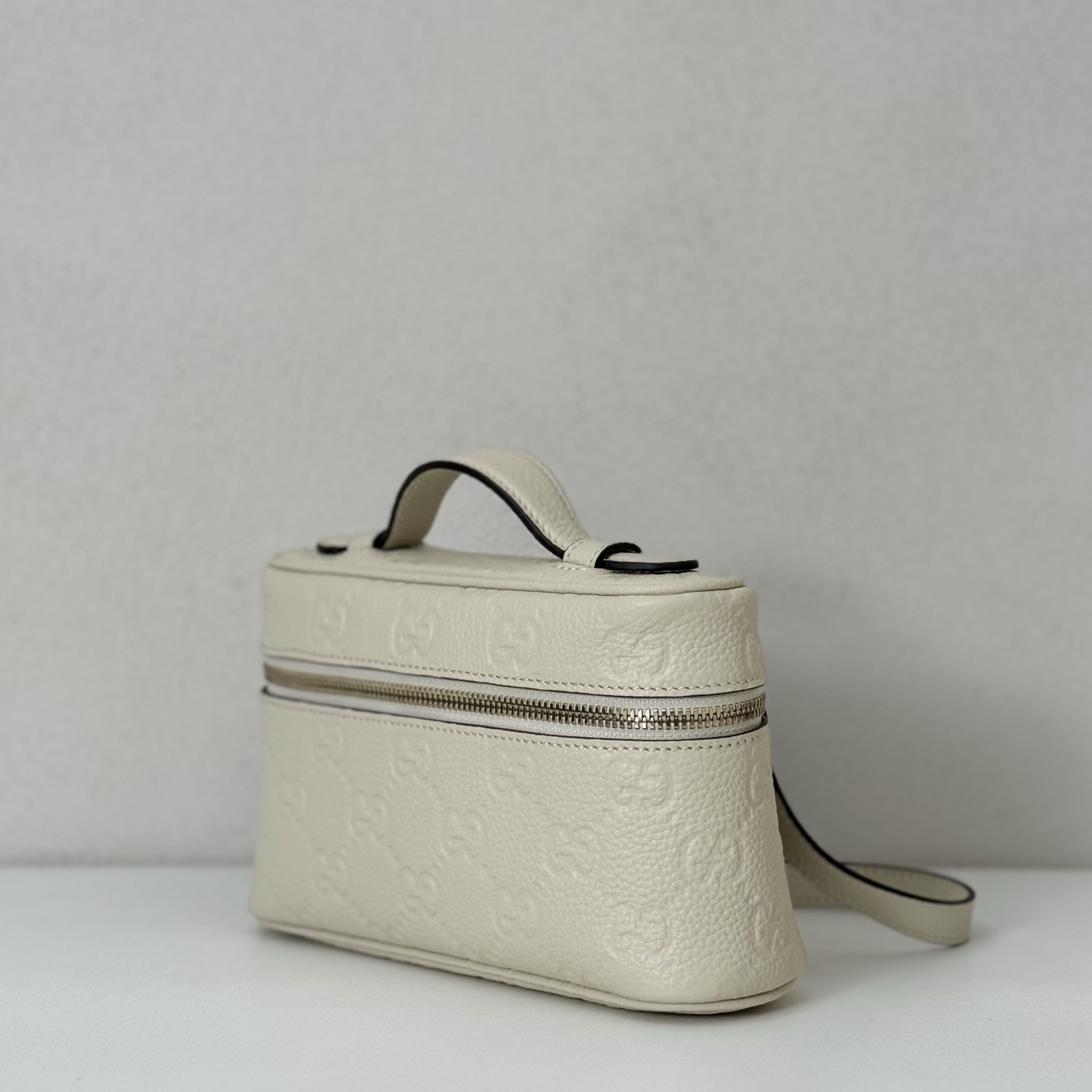 GG Emblem small bag in White Leather | GUCCI