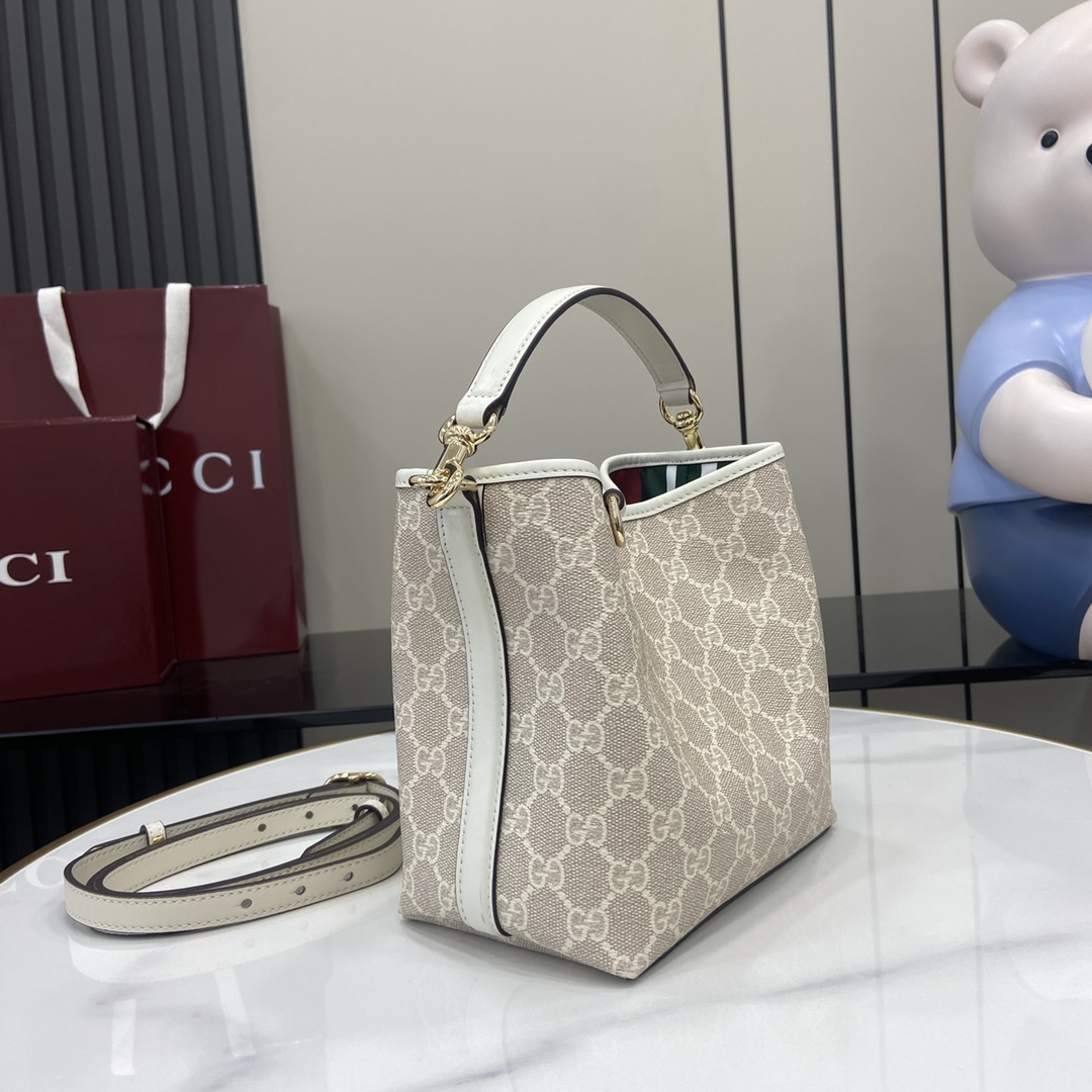 GG Emblem small bucket bag in WHITE GRAY GG Canvas | GUCCI SI