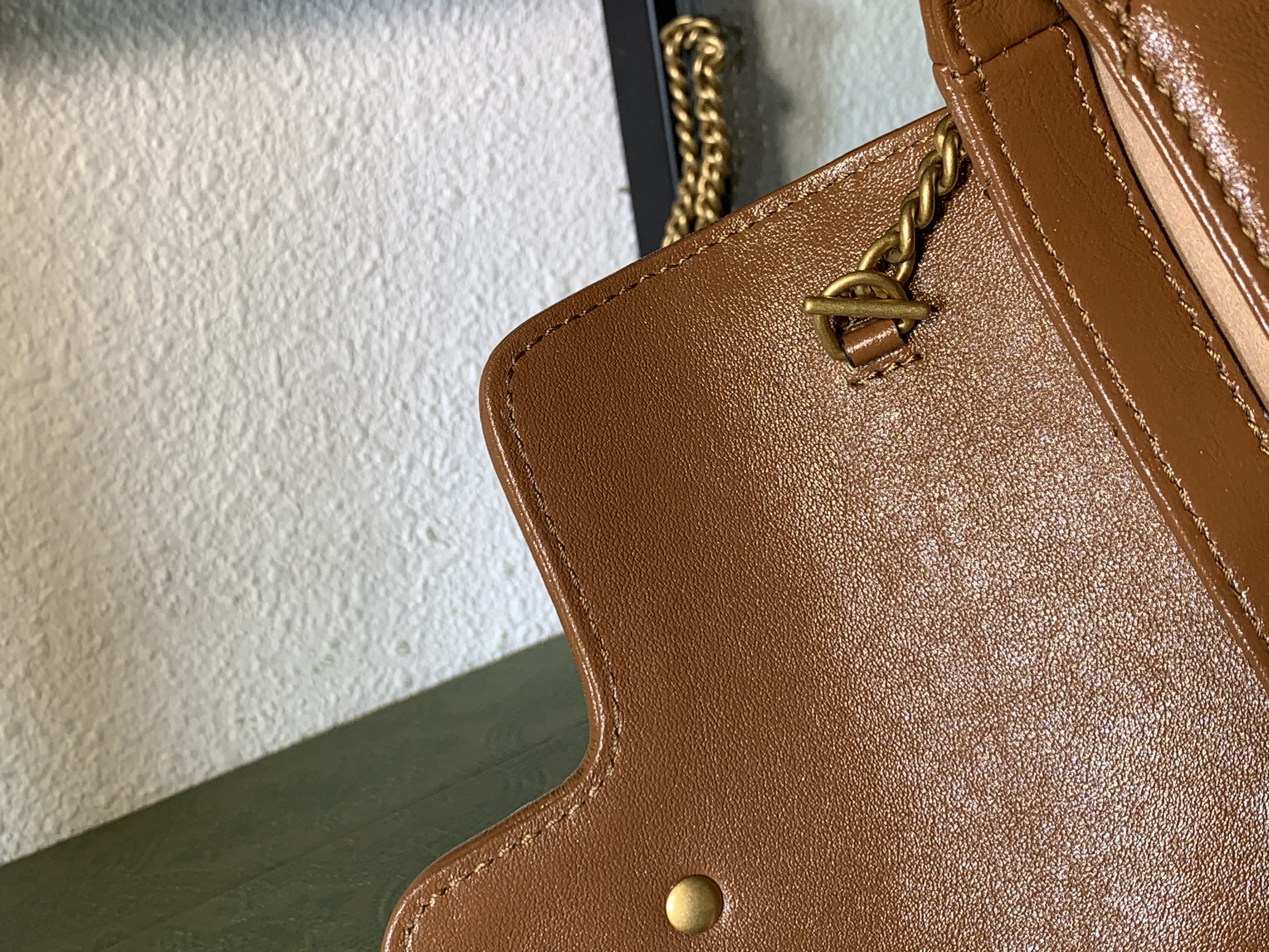 GG Marmont Matelassé Leather Super Mini Bag