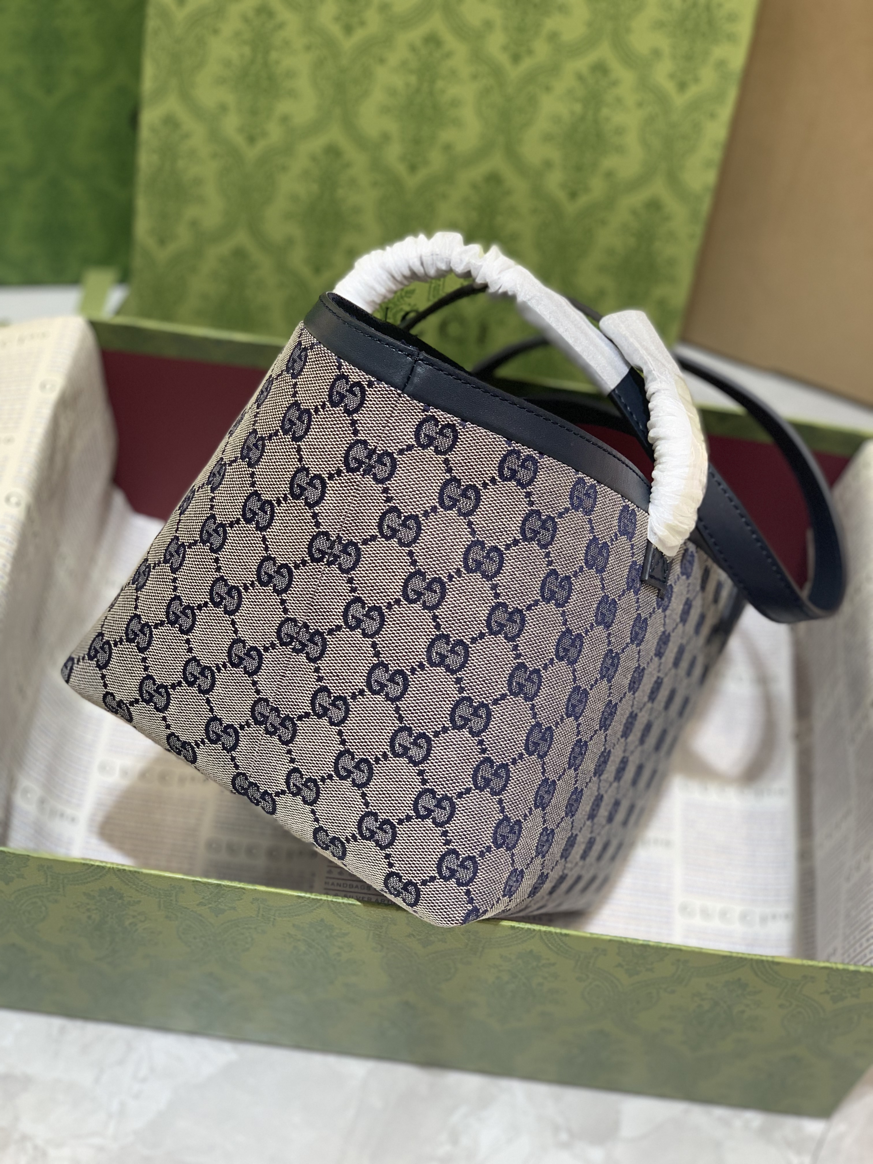 GG Medium Tote Bag - Beige/Blue | Gucci