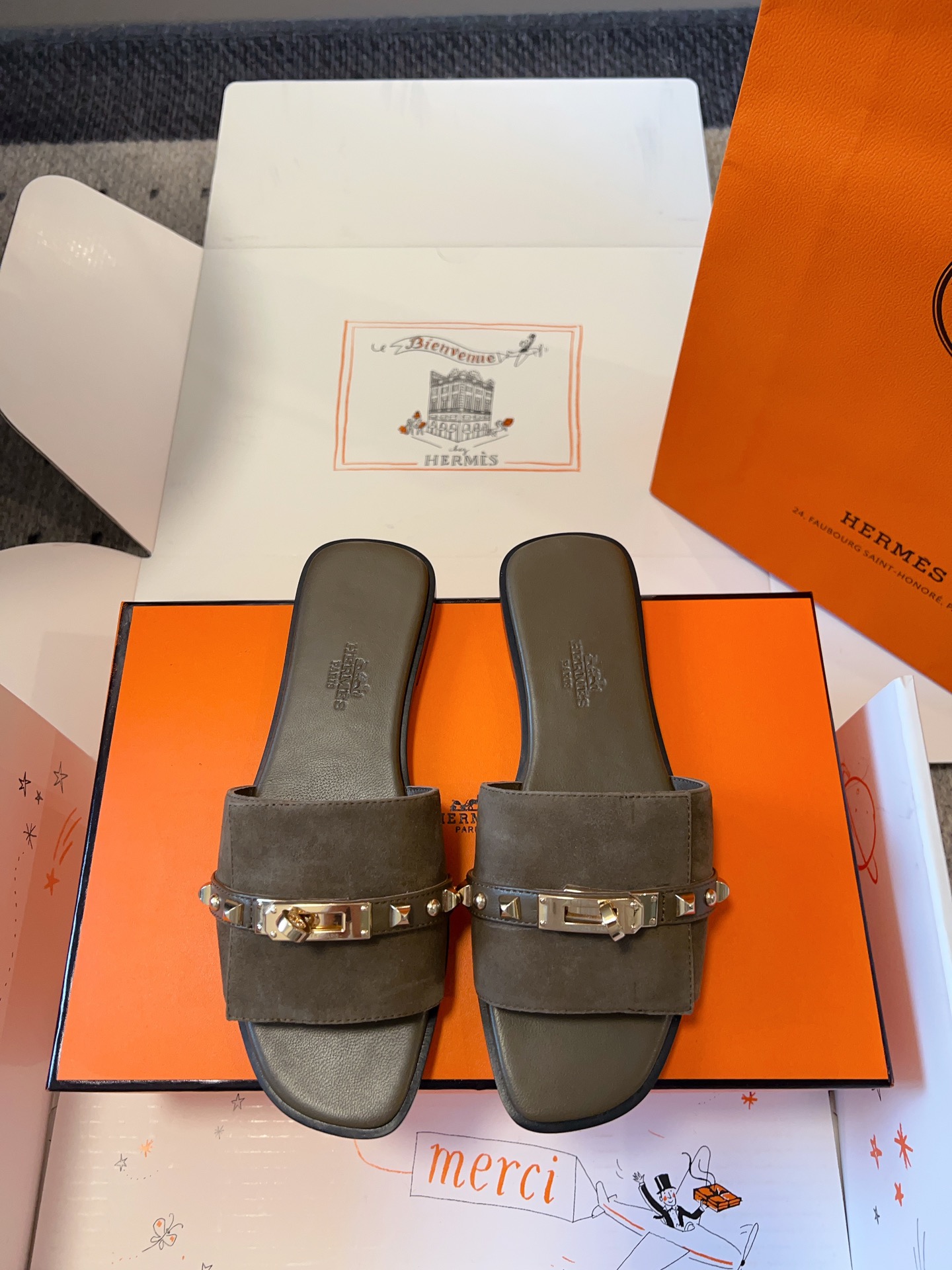 Giulia Hermes women's sandals SLIPPERS in matte calfskin with iconic Palladium-plated Kelly buckle - Brown