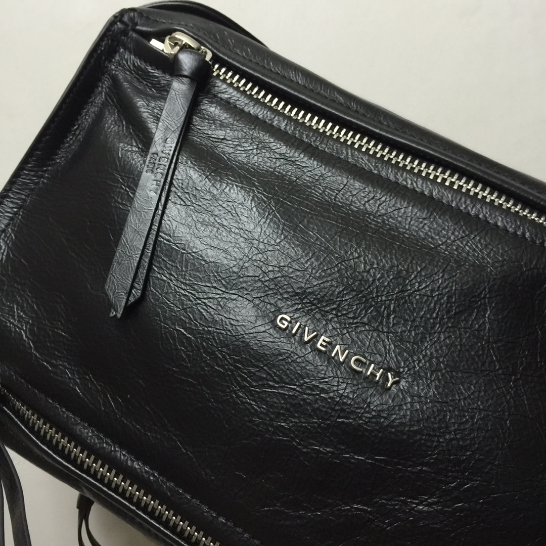 Givenchy Black Leather Silver-Plated Pandora Wrinkle Mini