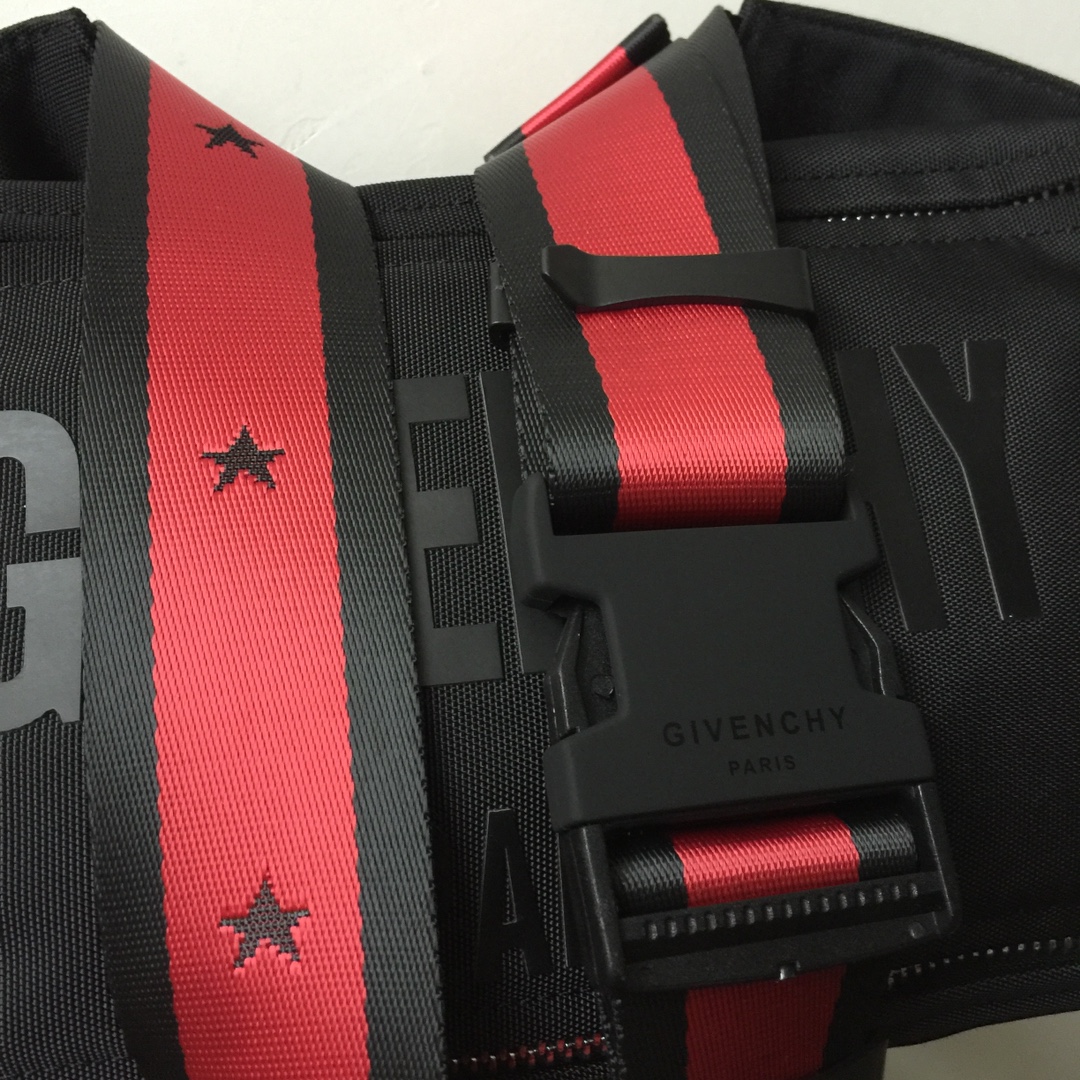 GIVENCHY Canvas Logo Zip Laptop Case Black 466378