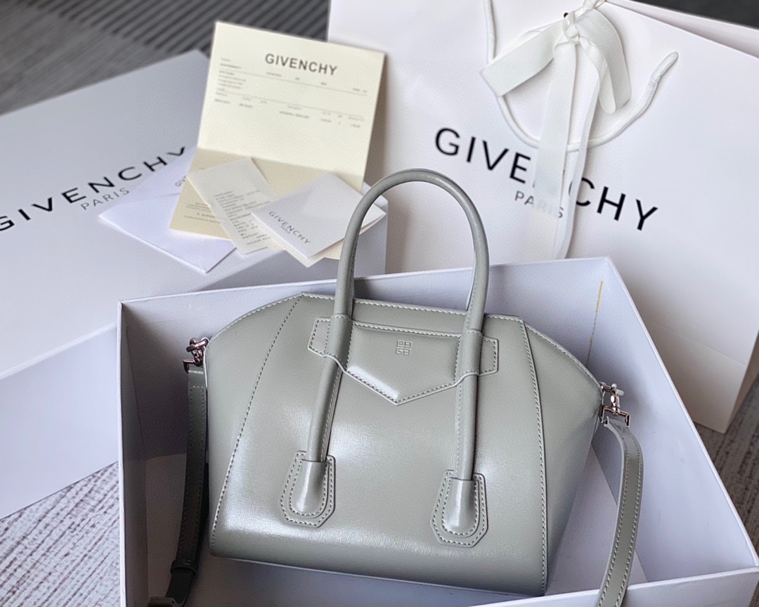 Givenchy Mini Antigona Lock bag in Box leather | Givenchy G