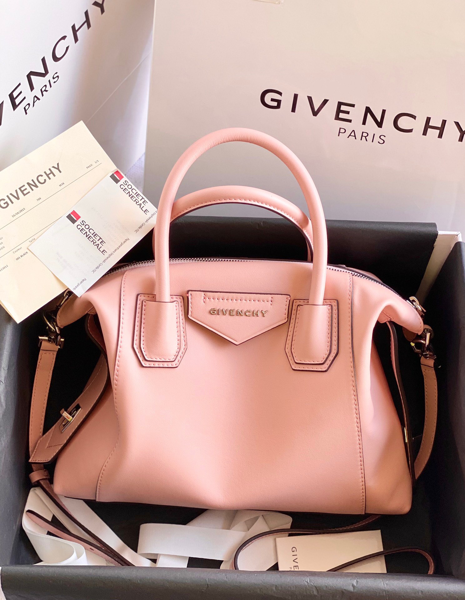 GIVENCHY Smooth Calfskin Small Soft Antigona Pale Pink 1628095