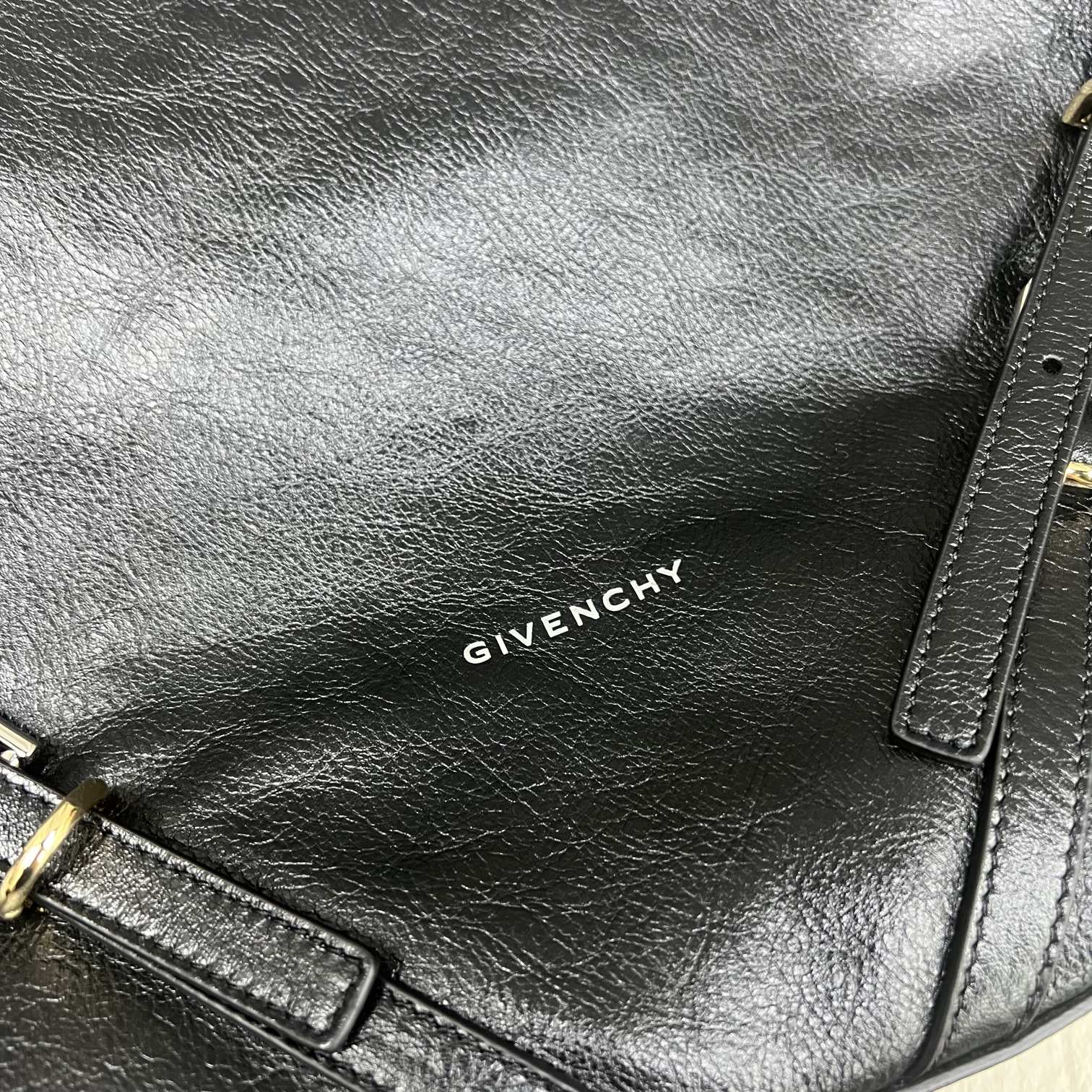 Givenchy Voyou Media Leather Shoulder Bag