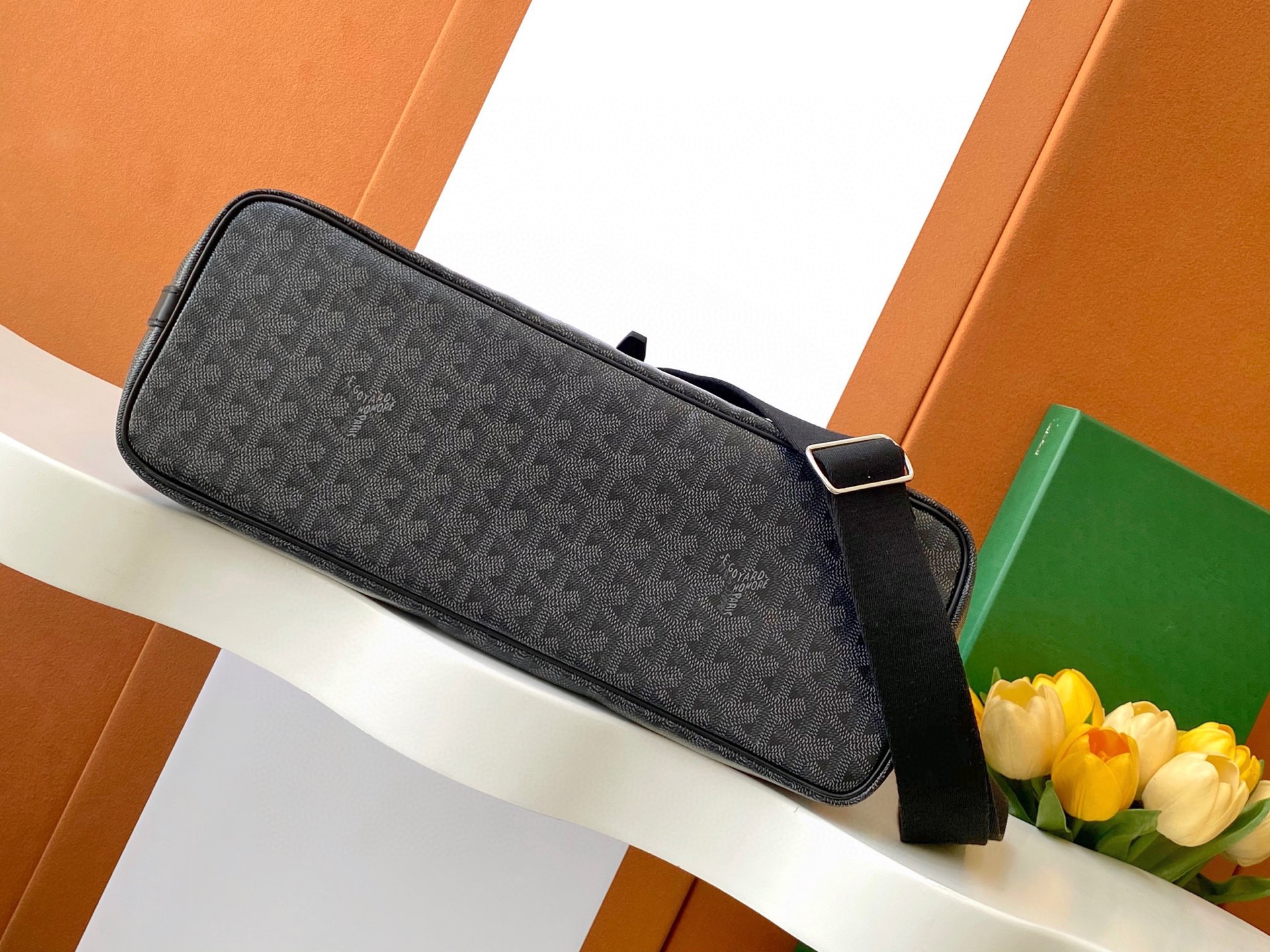 Goyard Capetien MM Messenger Bag Grey