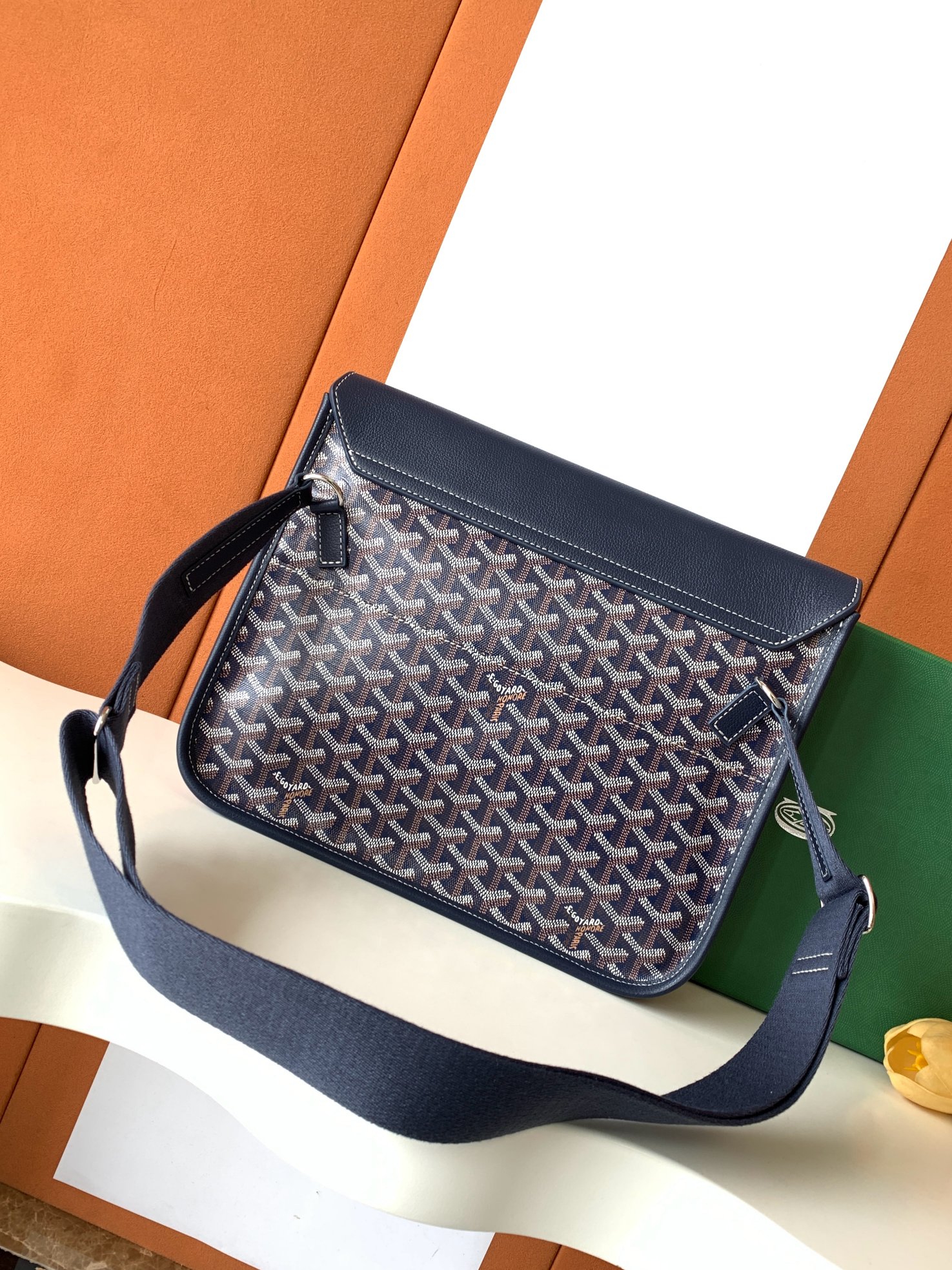 Goyard Coursier Messenger Crossbody Bag Blue navy
