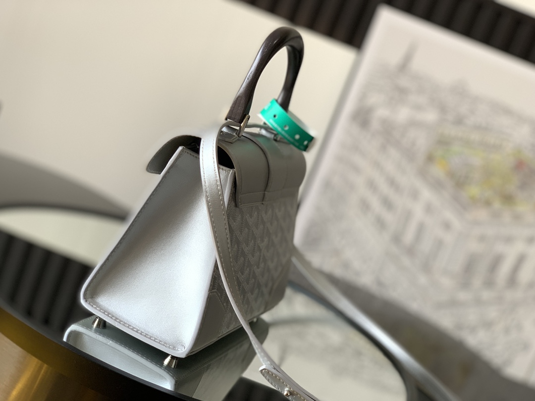 Goyard Goyard Saïgon Structuré Mini Bag White Women's Handbag