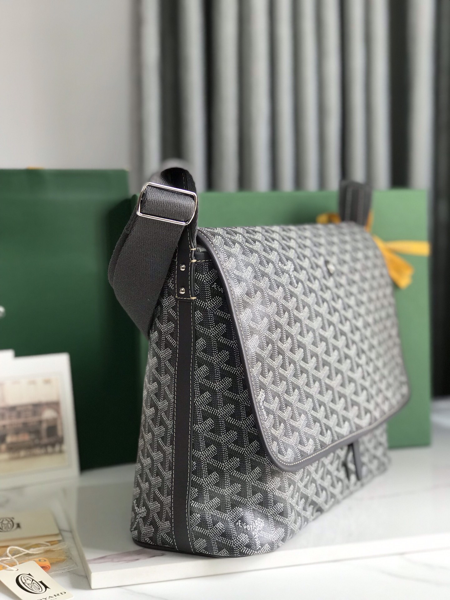 GOYARD Goyardine Capetien Messenger Bag Black 504063 |